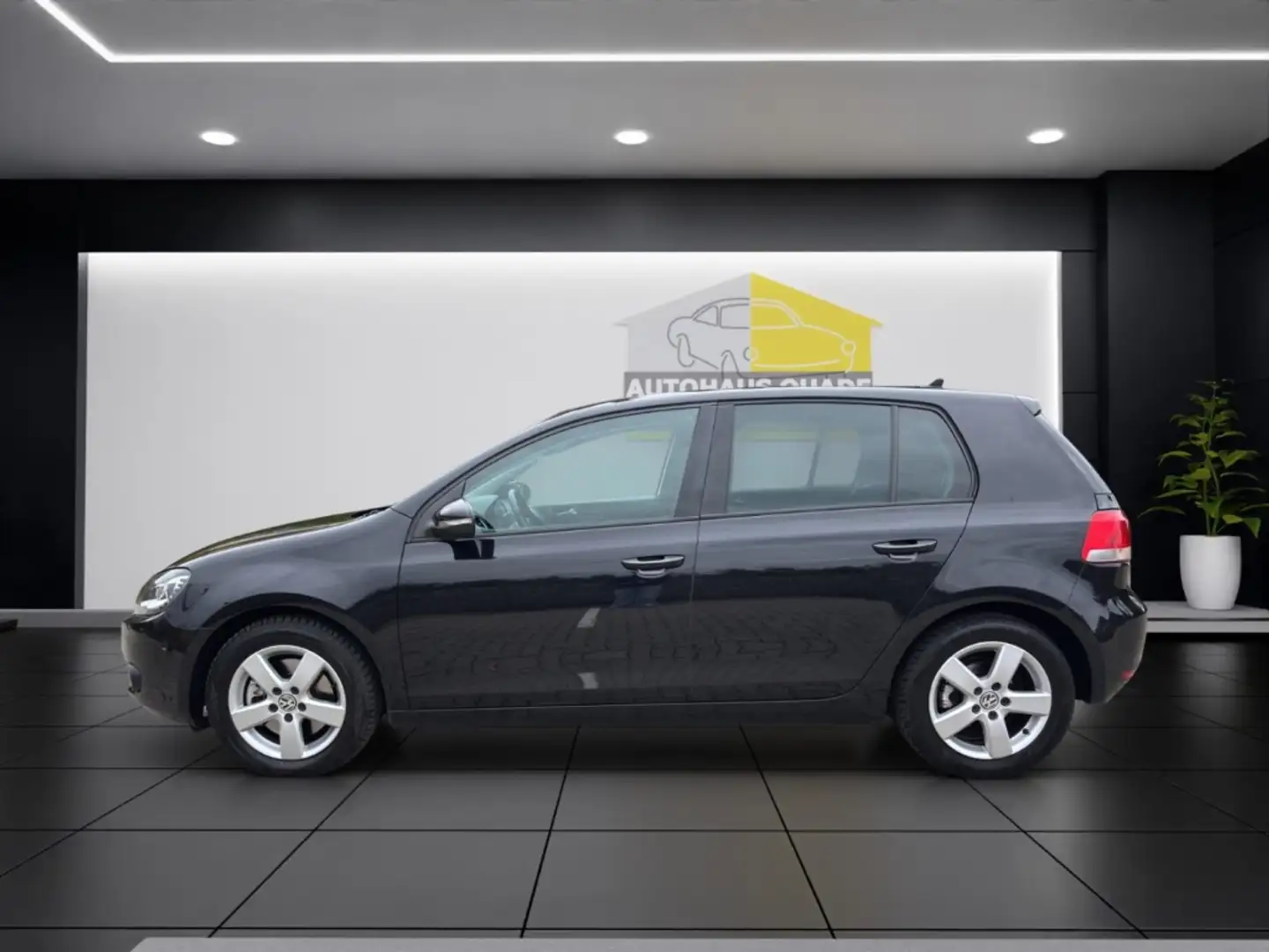 Volkswagen Golf VI Comfortline Navi Soundsystem Bi-Xenon Dyn. Kurv Negro - 2