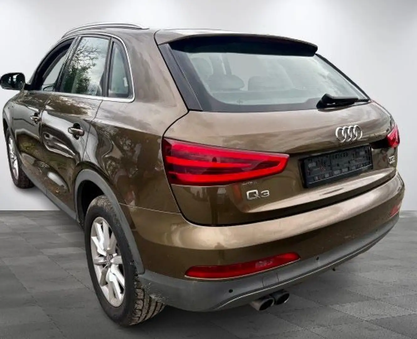 Audi Q3 2.0 TDI quattro*BIXENON*AHK*PDC*TEMPOMAT*SHZ* Marrón - 2