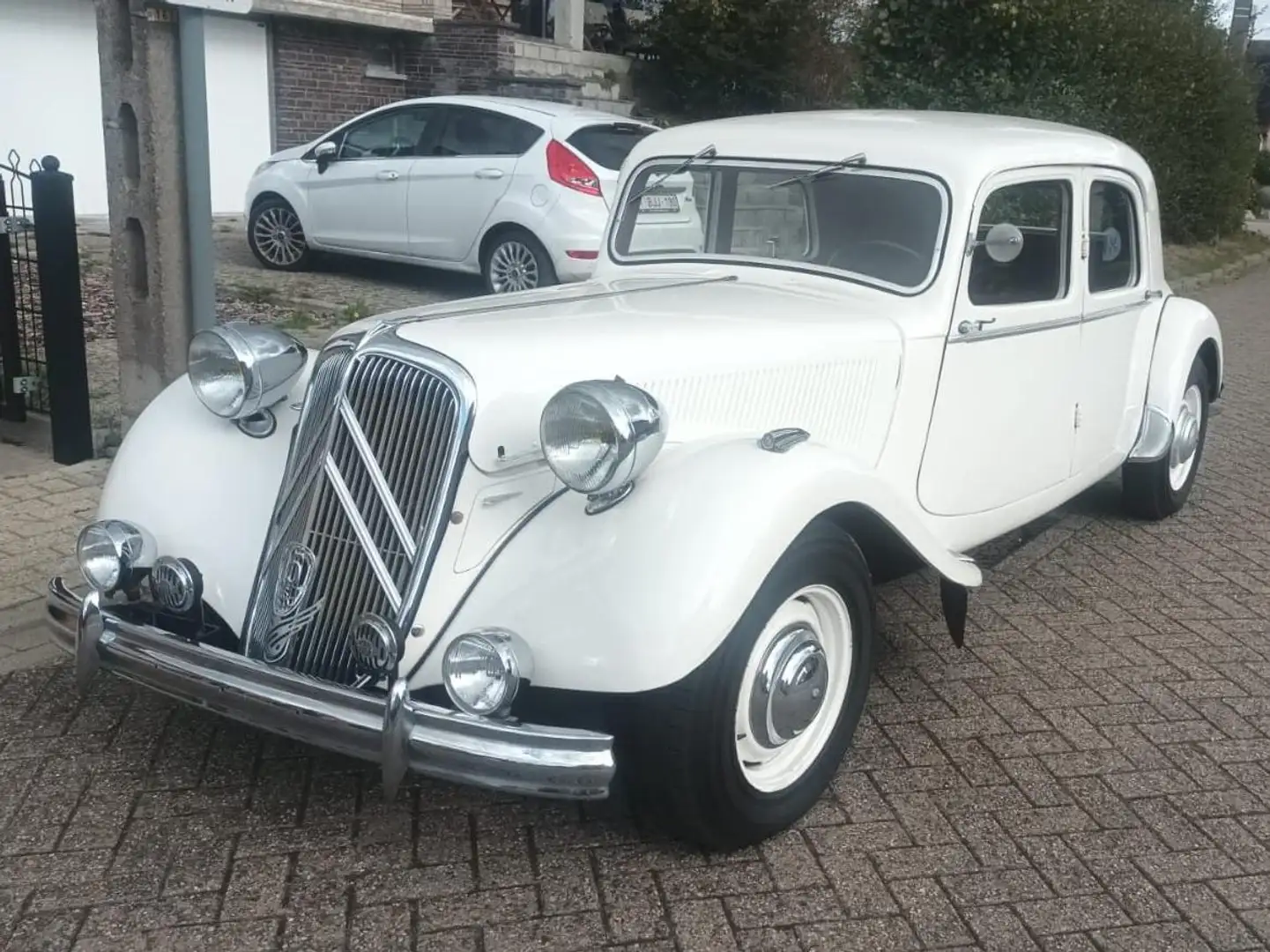 Citroen Traction 15/6 Blanc - 1