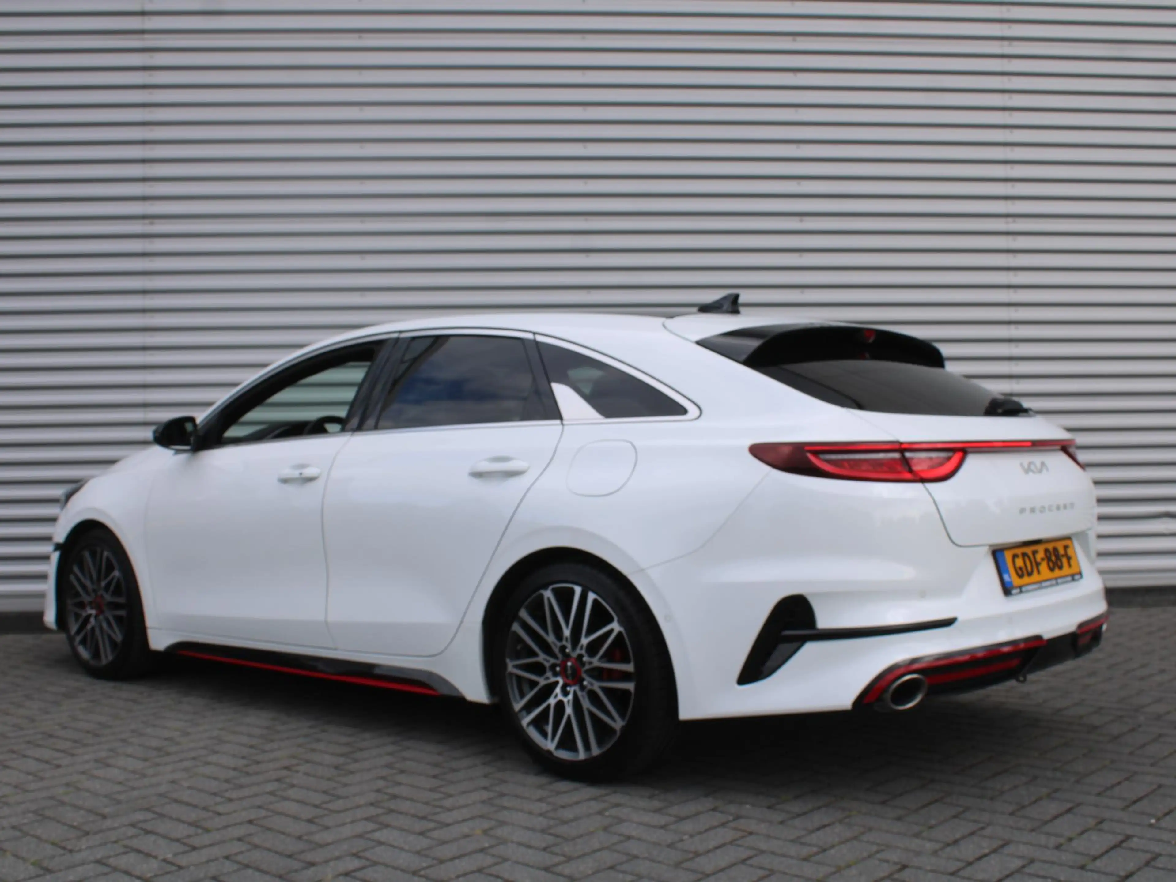 Kia ProCeed / pro_cee'd 1.6 T-GDI GT | 18" LM | Airco | Cruise | Navi | Ca — photo 6