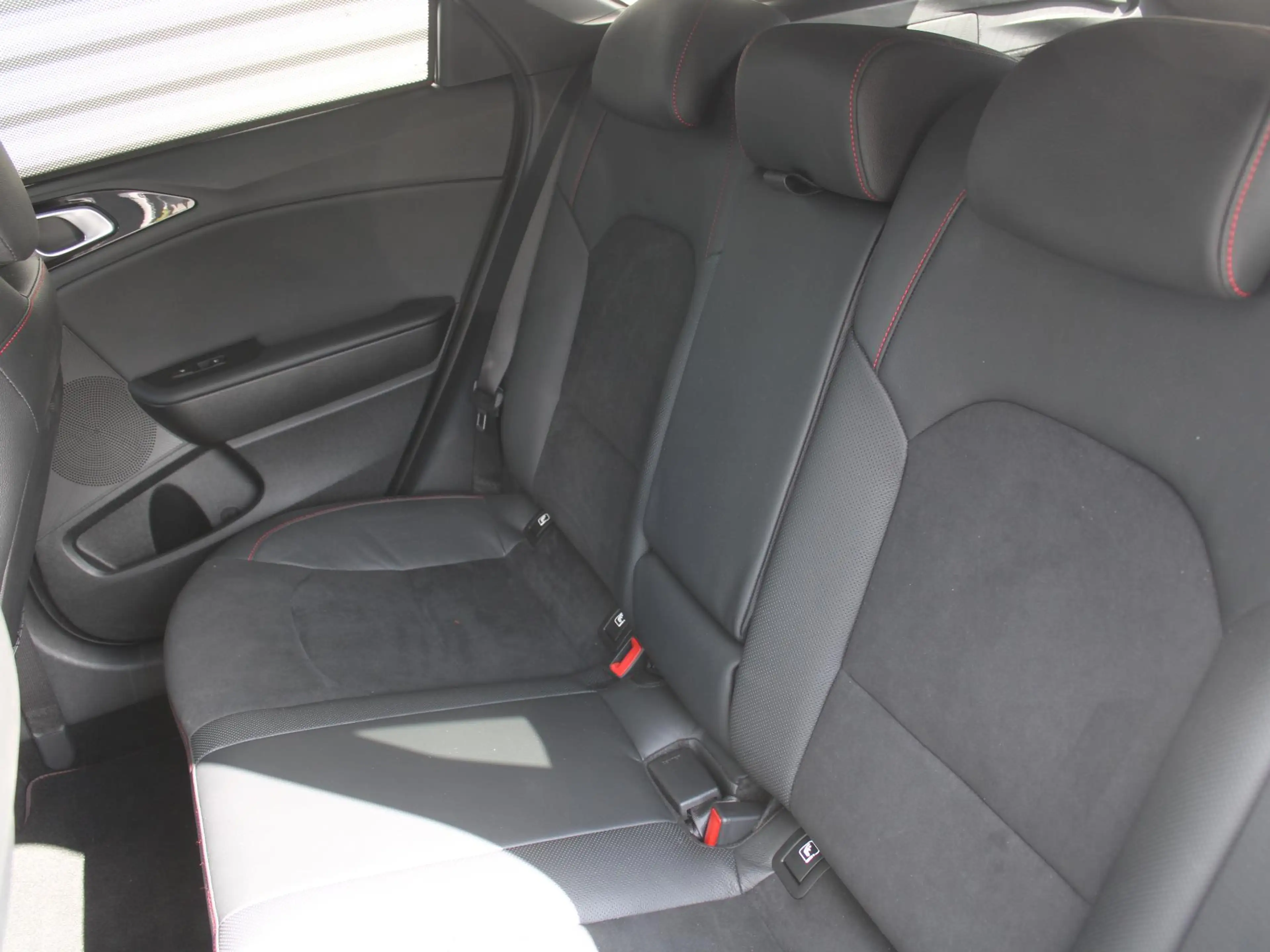 Kia ProCeed / pro_cee'd 1.6 T-GDI GT | 18" LM | Airco | Cruise | Navi | Ca — photo 34