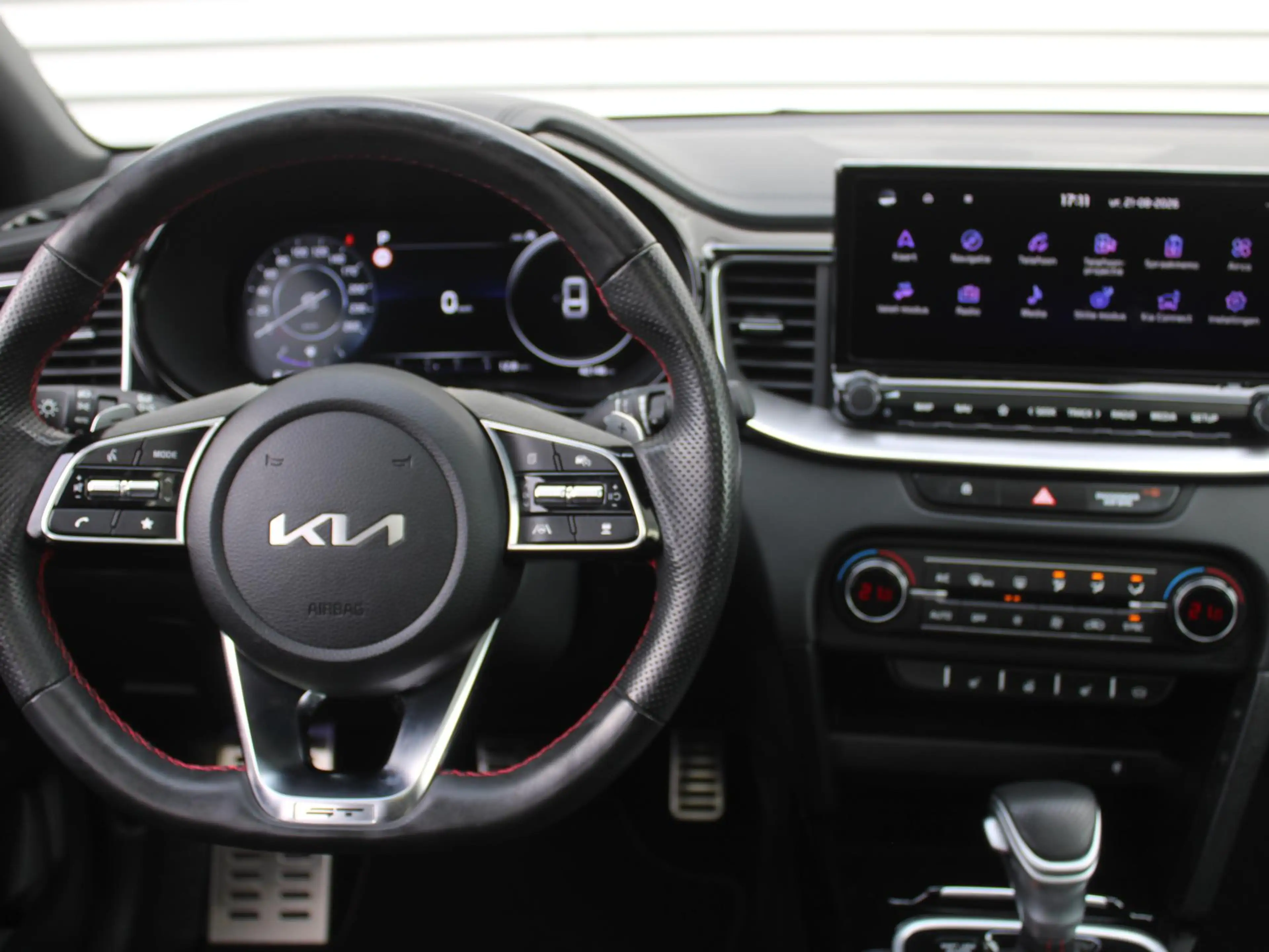 Kia ProCeed / pro_cee'd 1.6 T-GDI GT | 18" LM | Airco | Cruise | Navi | Ca — photo 9