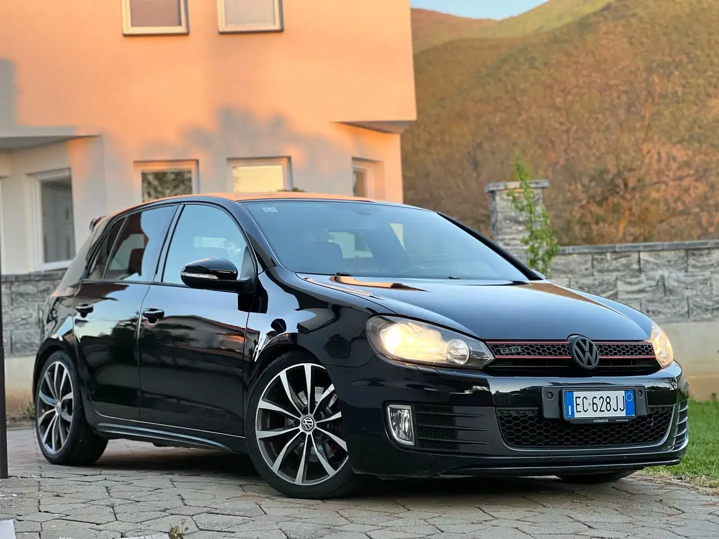 Volkswagen Golf GTI MK6 2.0 TSI DSG - 1