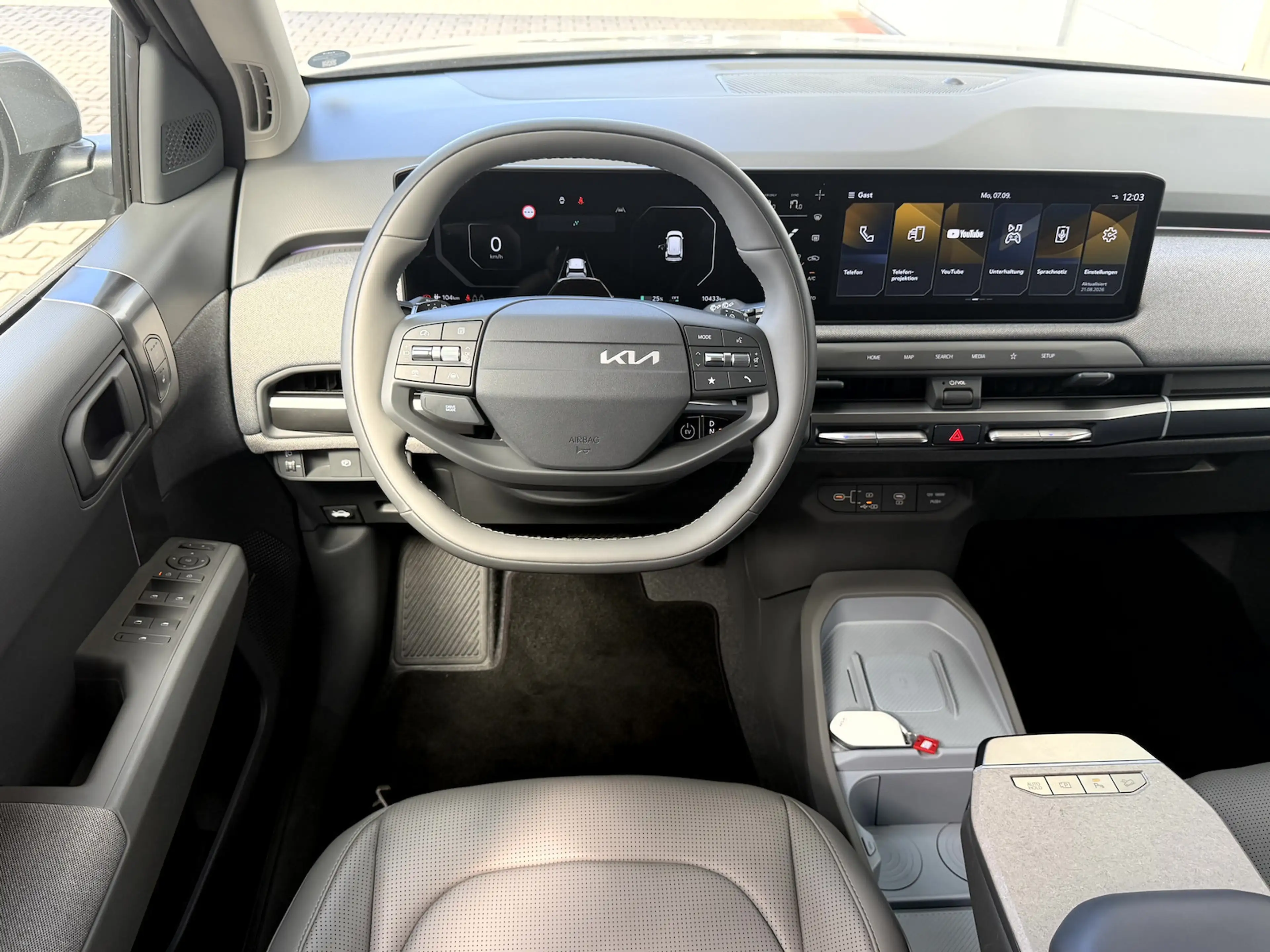 Kia EV3 81.4 EARTH | WIC | BUS | UPG | DWP | SND|19Z — photo 9
