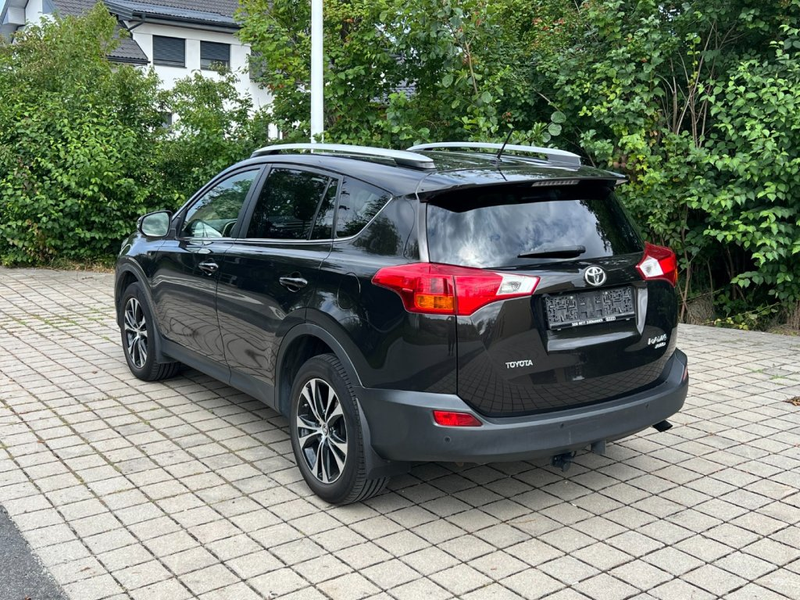 Toyota RAV 4 2,2 D4-D 4WD — photo 4
