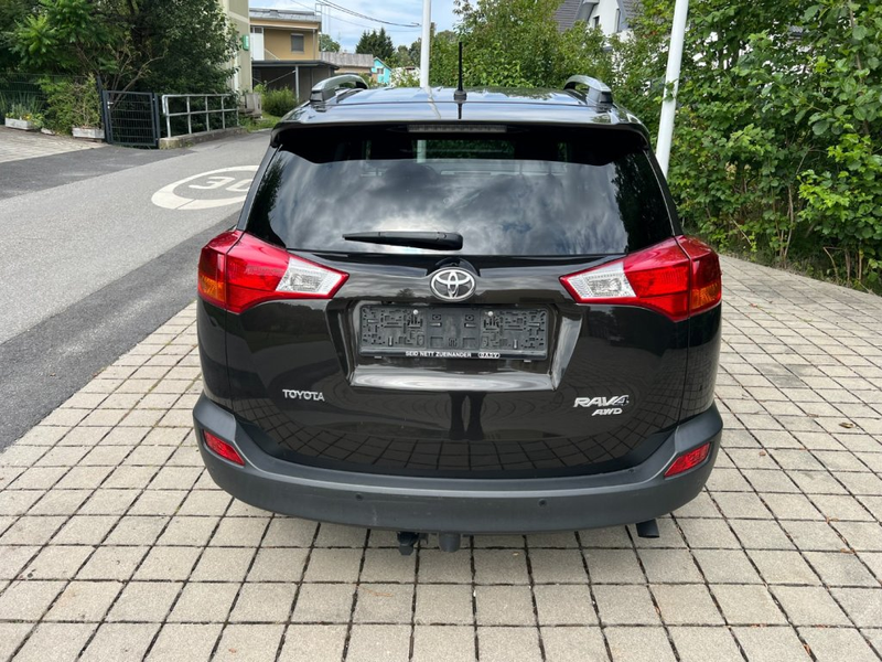 Toyota RAV 4 2,2 D4-D 4WD — photo 3