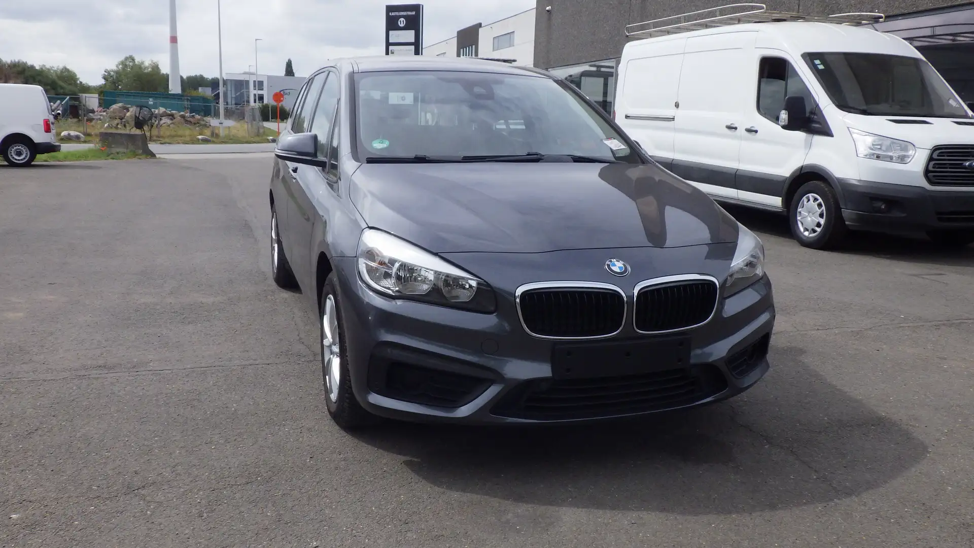 BMW 218 (Stock ID 91801) Gris - 1