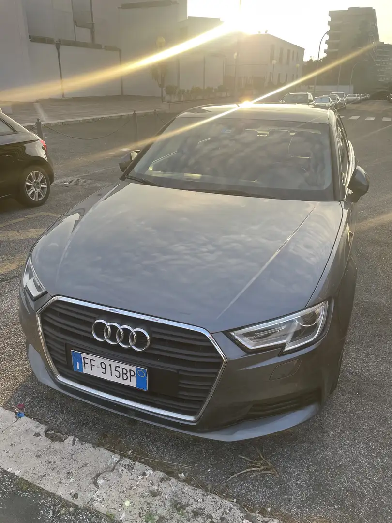 Audi A3 A3 III 2016, 1.6 tdi 110cv s-tronic Grigio - 2