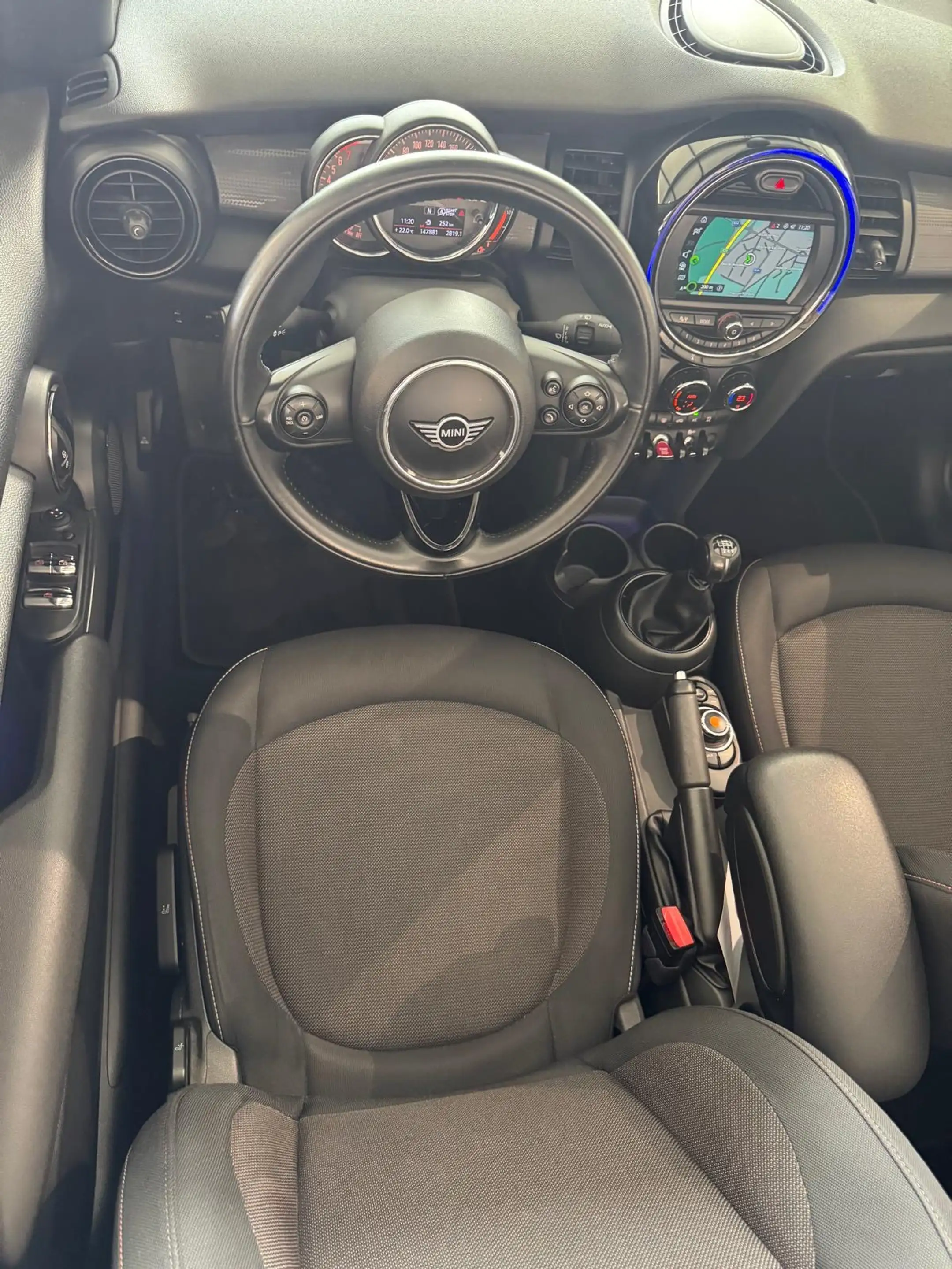 MINI Cooper Cabrio Mini Cabriolet 1.5 Cooper — photo 13