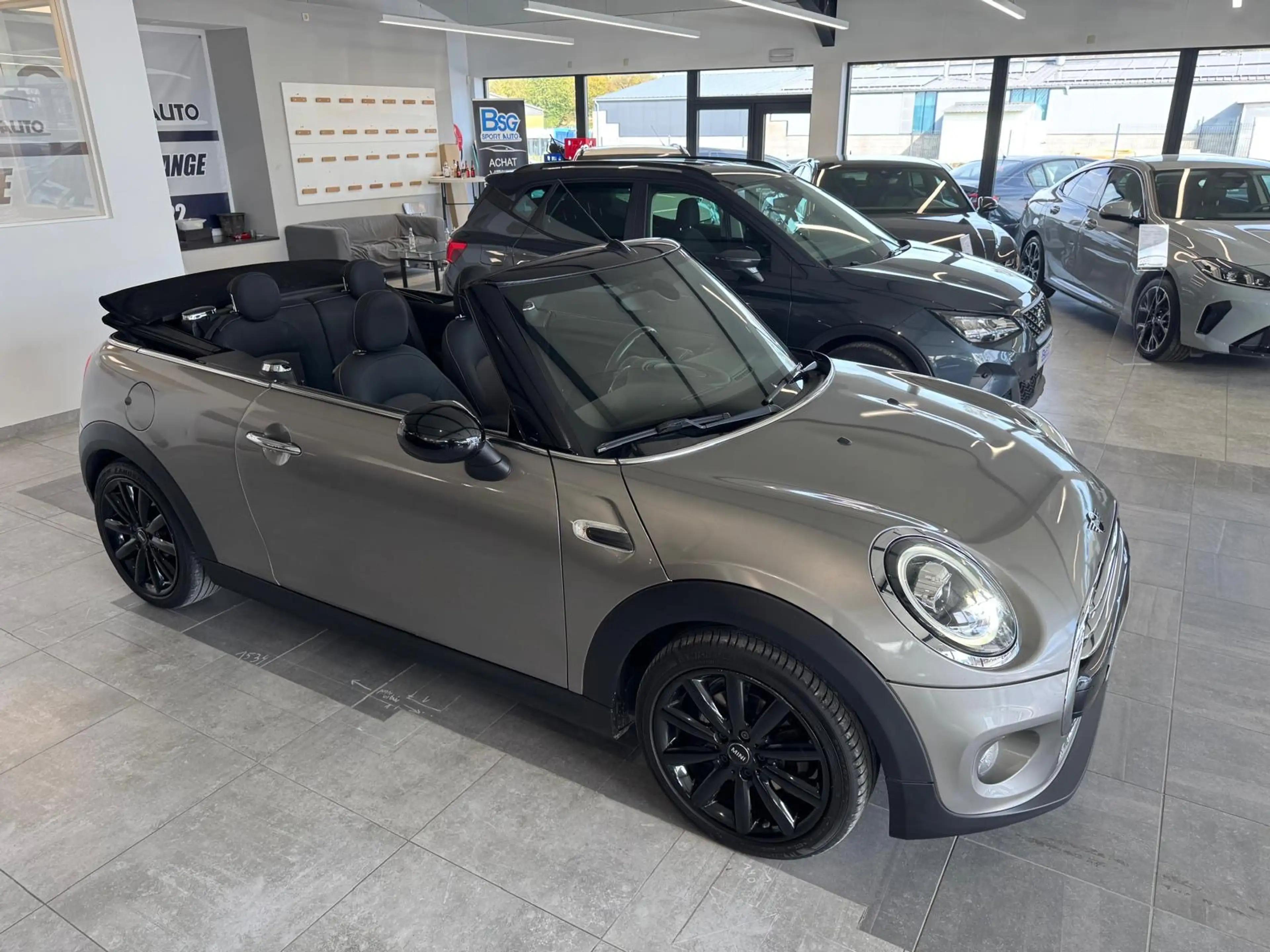 MINI Cooper Cabrio Mini Cabriolet 1.5 Cooper — photo 8