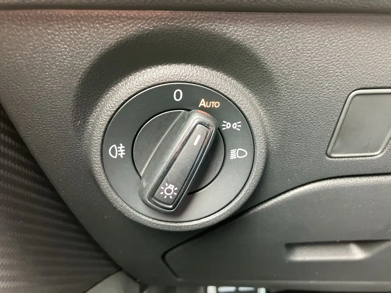 SEAT LEON CUPRA R 310 TSI 310 ch AVANT BVM - CAMÉRA D'AIDE AU STATIONNEMENT - VOLANT EN CUIR