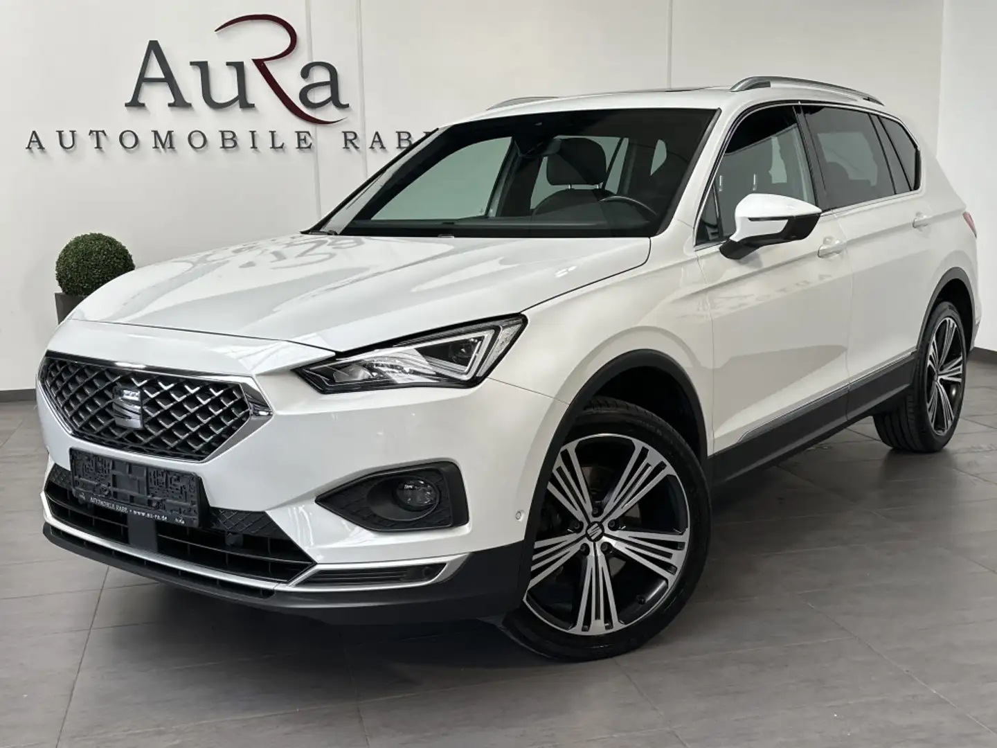 SEAT Tarraco 2.0 TSI DSG 7-Sitzer 4D XC NAV+LED+PANO White - 1