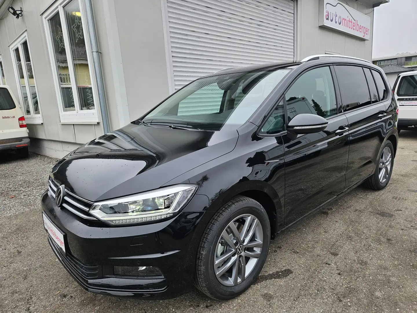 Volkswagen Touran Touran 1,5 TSI Friends DSG "7-Sitze, LED" Schwarz - 1