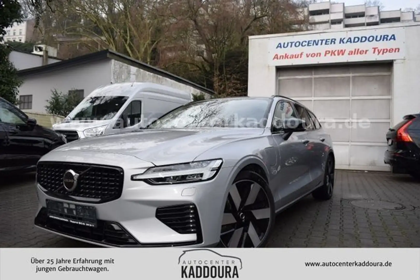 Volvo V60 T6Plus Dark Recharge,AWD,Leder,Blis+ACC,19"A Срібний - 1