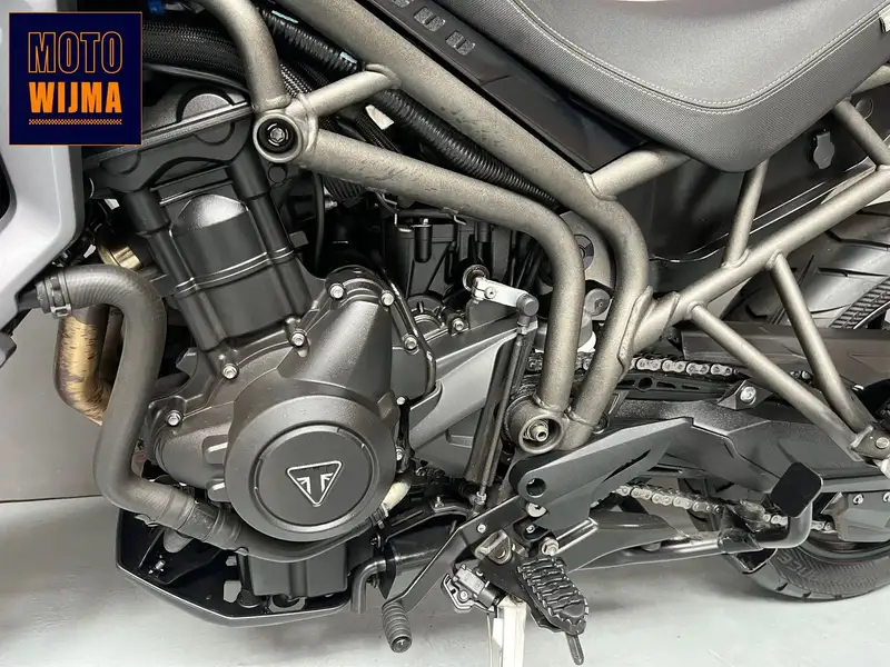 Triumph Tiger 800 - foto 7