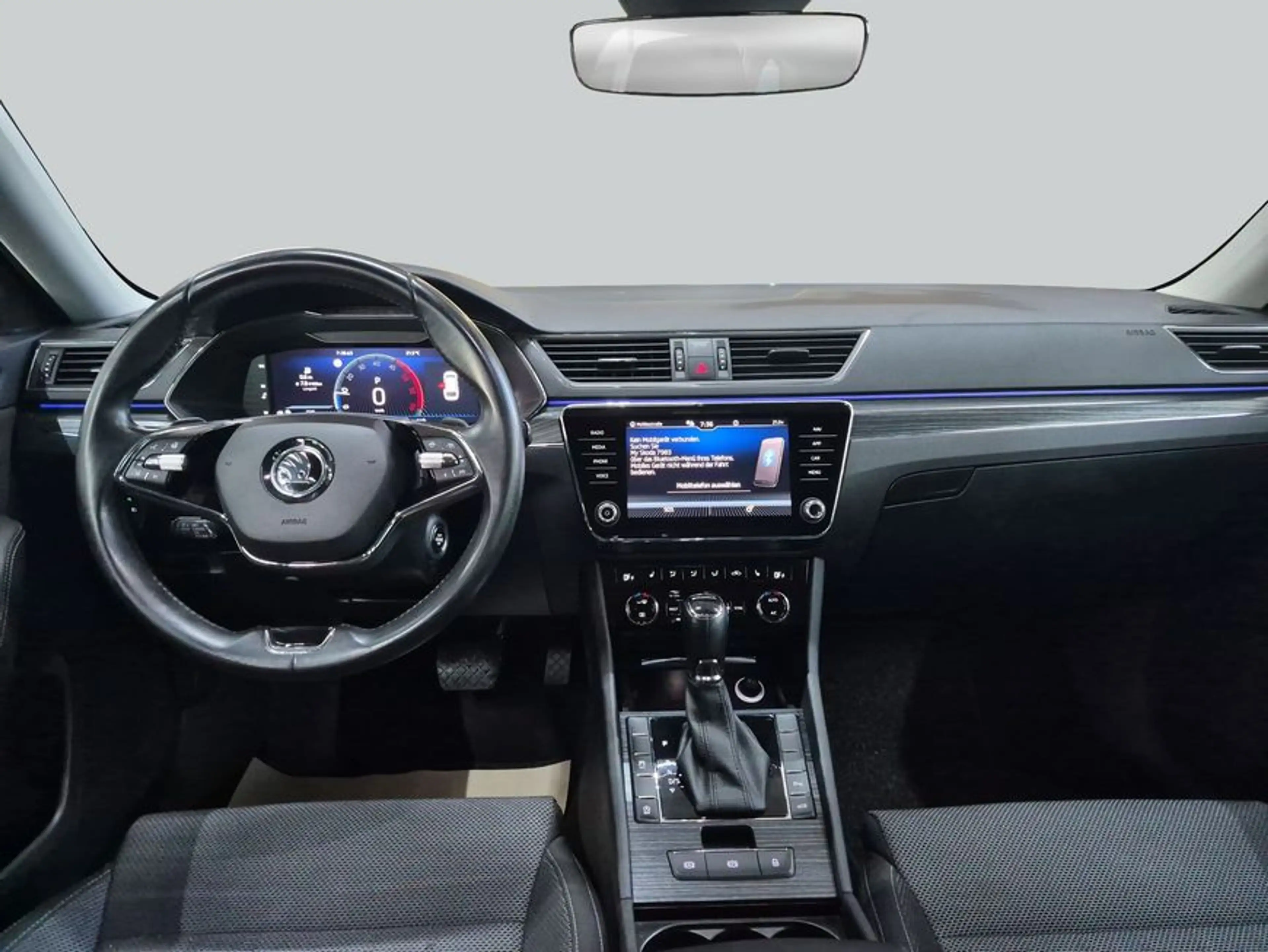 Skoda Superb Combi 2.0 TDI DSG Style — photo 13