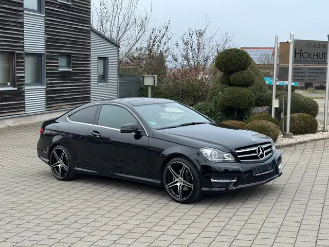 Mercedes-Benz C 250 C Coupe C 250 CGI AMG PAKET