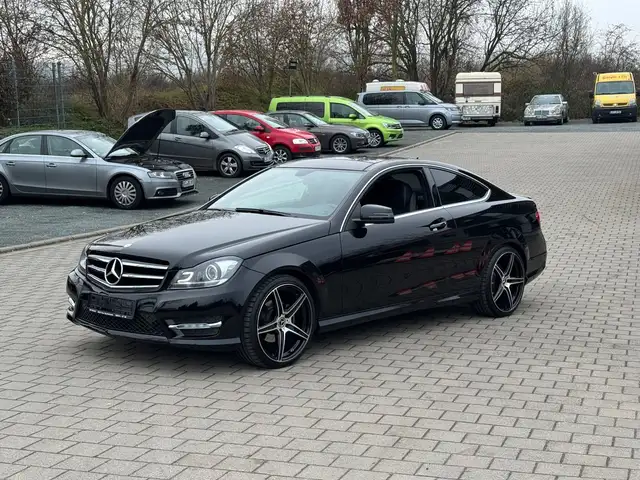 Mercedes-Benz C 250 C Coupe C 250 CGI AMG PAKET