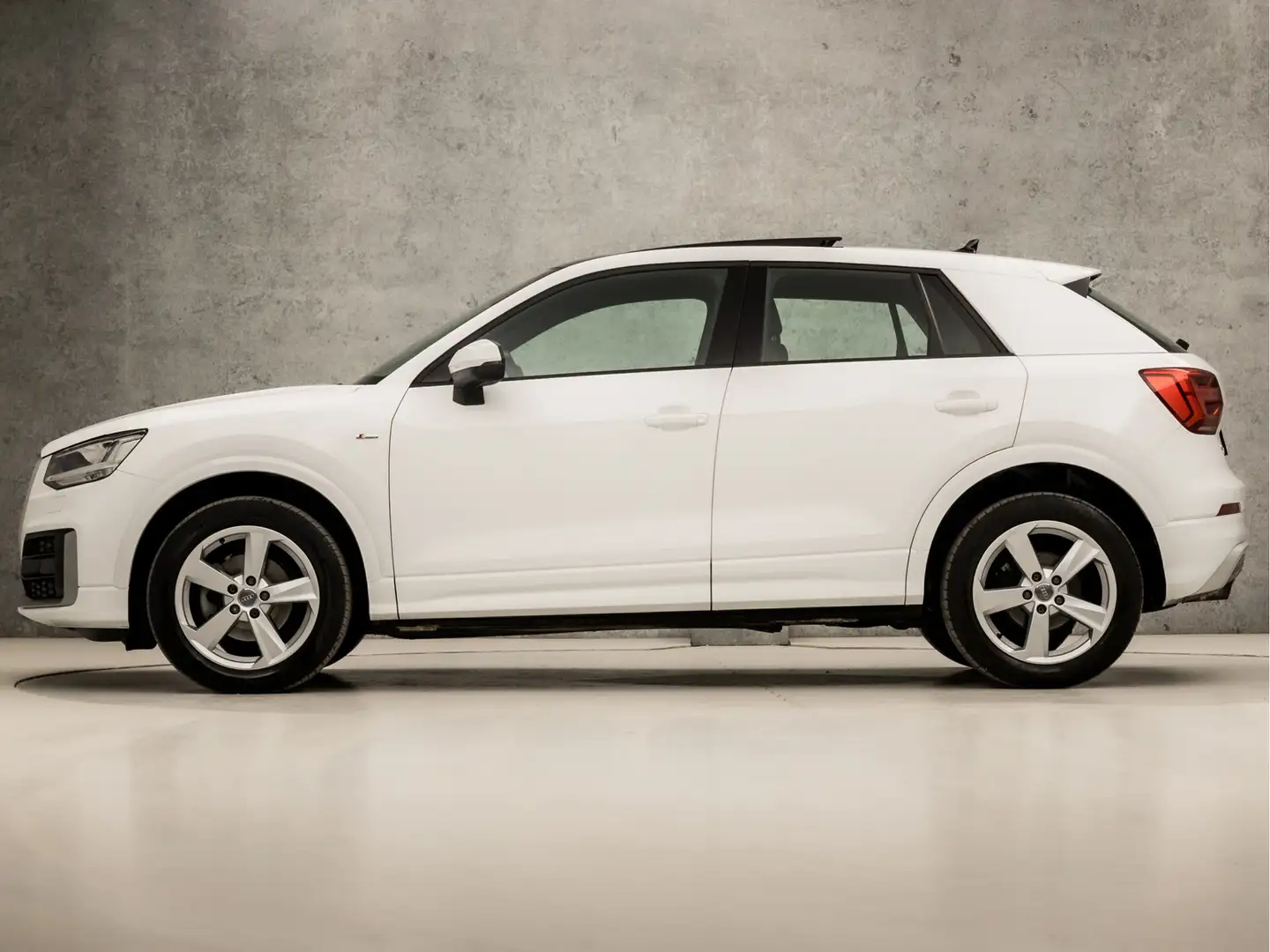 Audi Q2 35 TFSI S-Line Sport 150Pk Automaat (SCHUIFDAK, VI Wit - 2