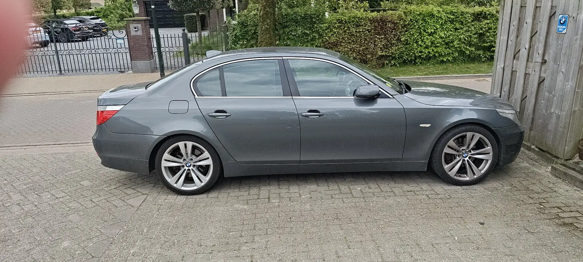 BMW 525 525i High Executive Grijs - 1