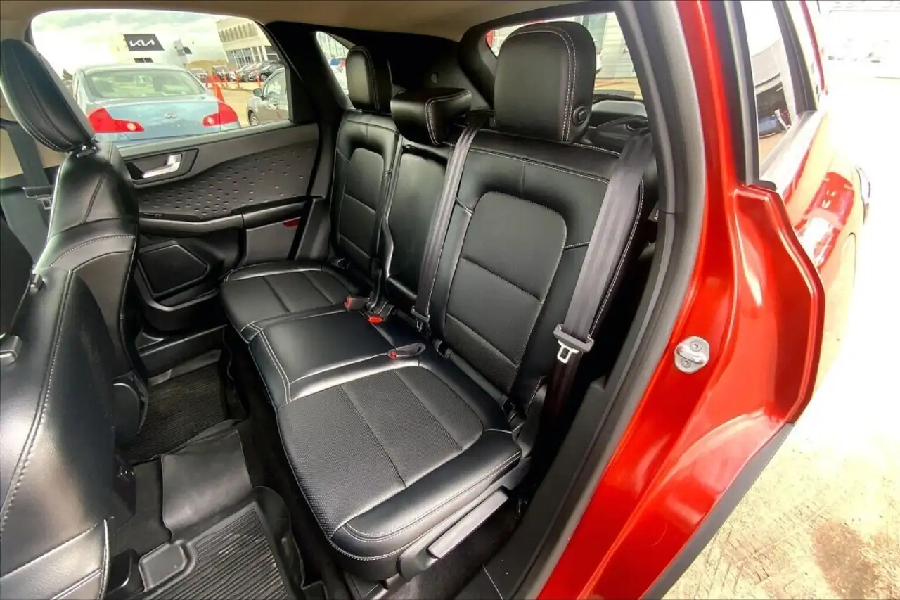 Ford Escape снимка Ford Escape