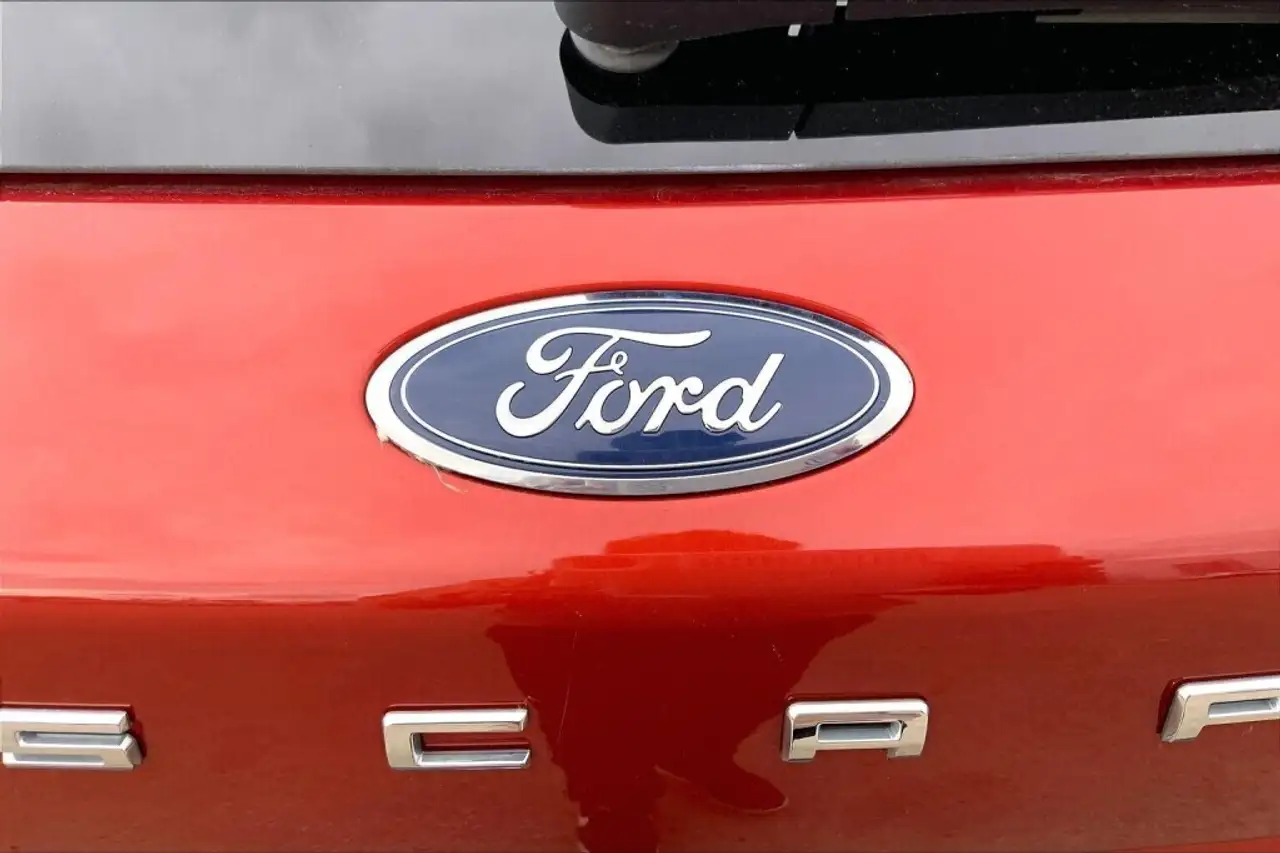 Ford Escape снимка Ford Escape