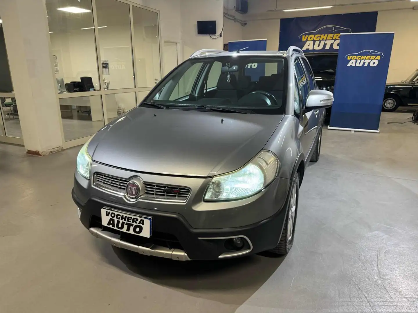 Fiat Sedici 2.0 MJT 16V DPF 4x4 Dynamic Gris - 1