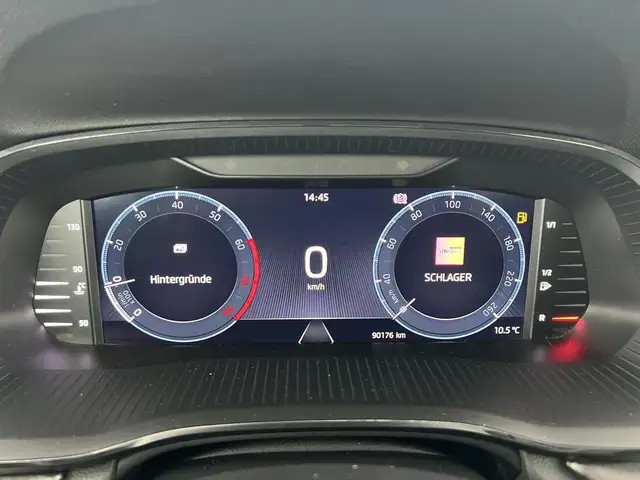 Skoda Octavia view 12