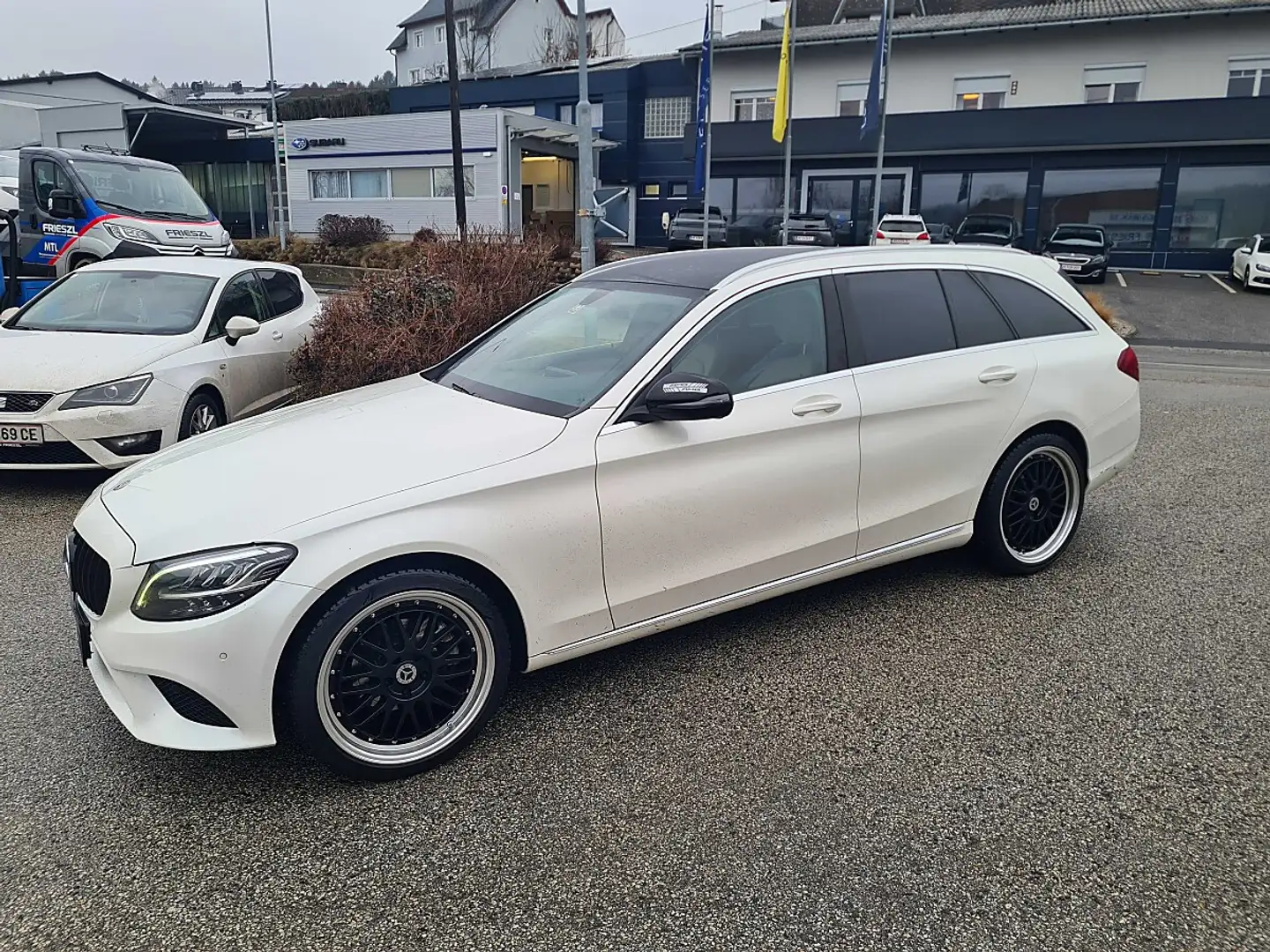 Mercedes-Benz C 220 d T Aut. AMG Line, Leder, SR/WR Blanc - 2