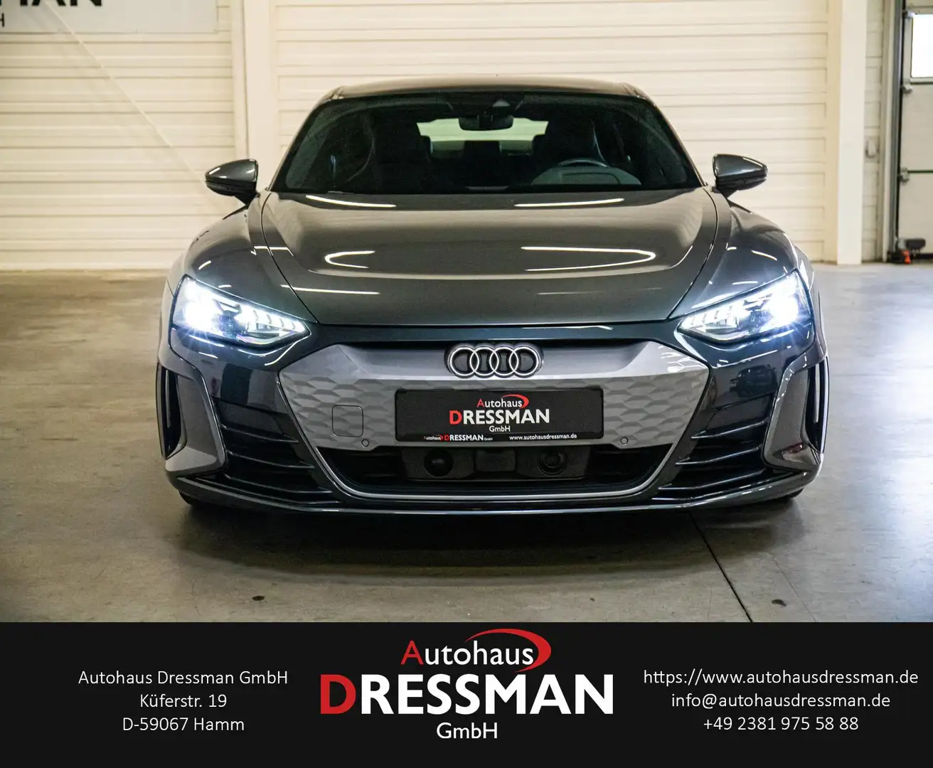 Audi e-tron GT quattro LED PANO LEDER KAMERA Grau - 2