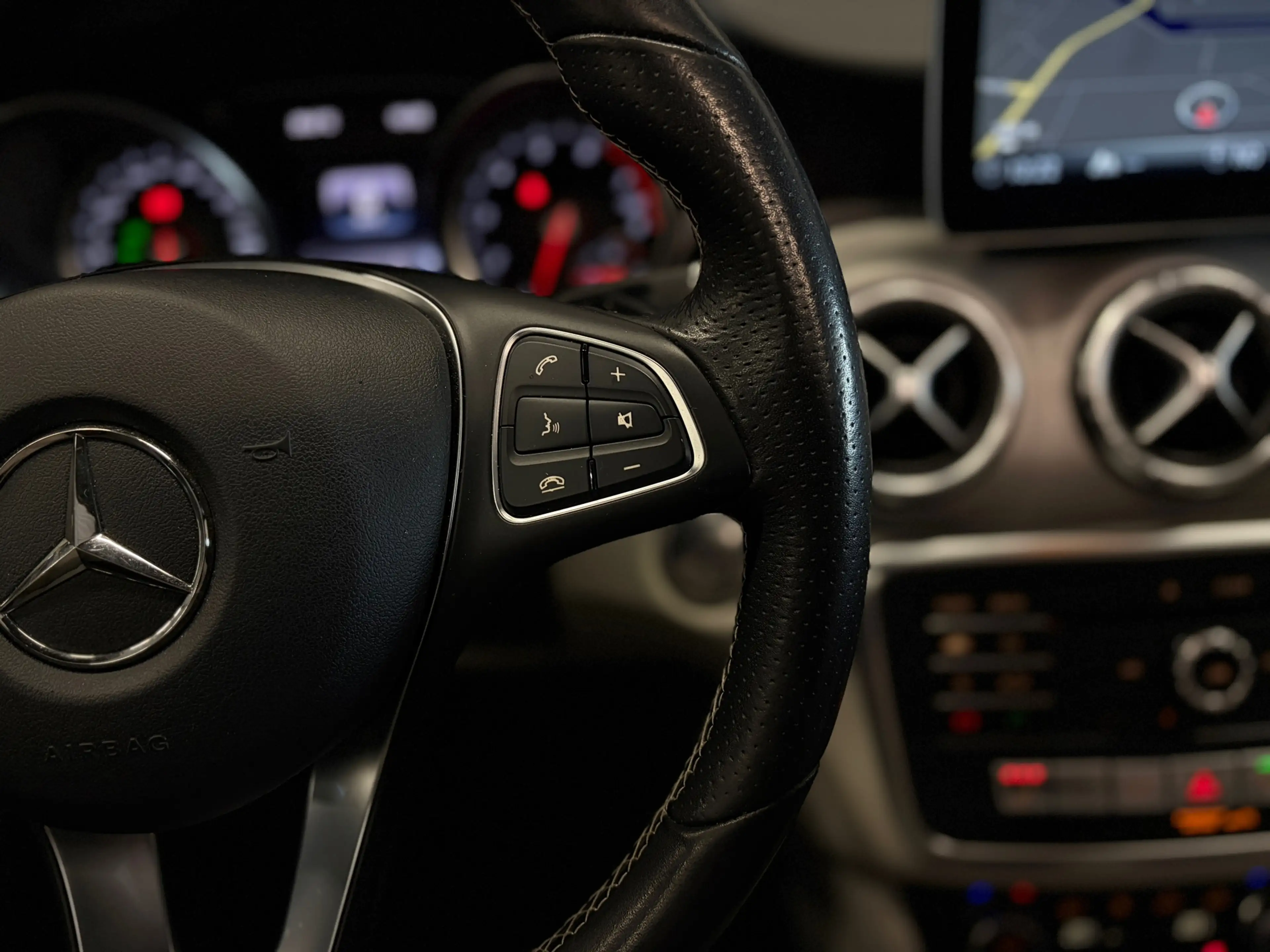 Mercedes-Benz CLA 180 Shooting Brake Prestige Automaat Pano Sfeer Trekha — photo 10