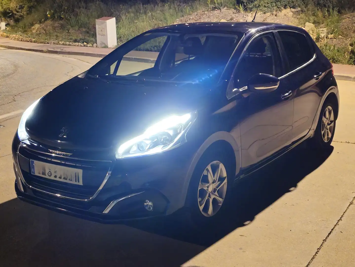 Peugeot 208 1.2 PureTech Allure 82 - 1