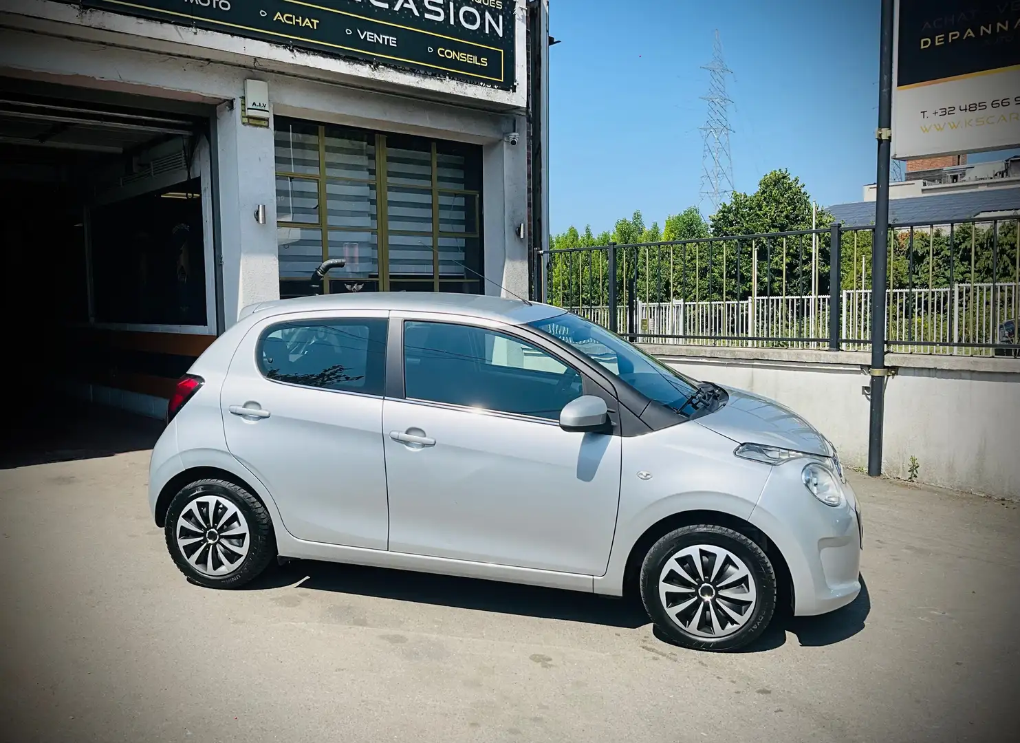 Citroen C1 PureTech 1.2i  Feel !!! OFFRE DU MOIS !!! Argent - 2