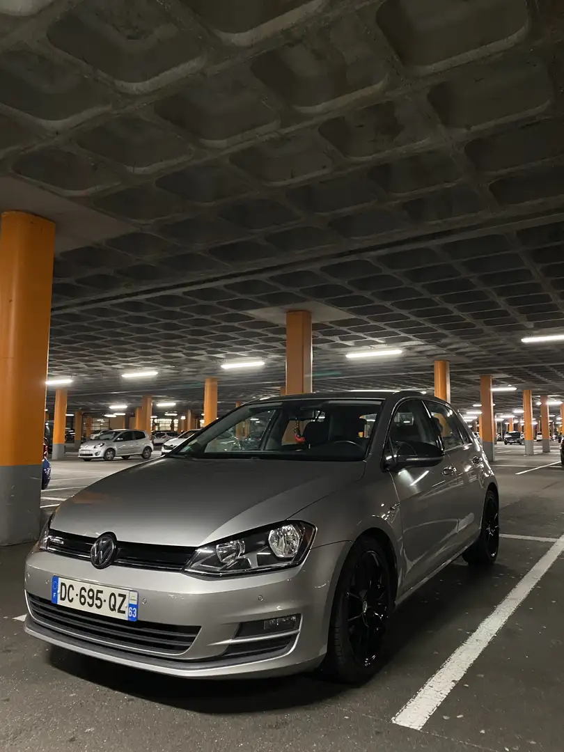 Volkswagen Golf 1.6 TDI 110 BlueMotion Technology FAP Confortline - 2