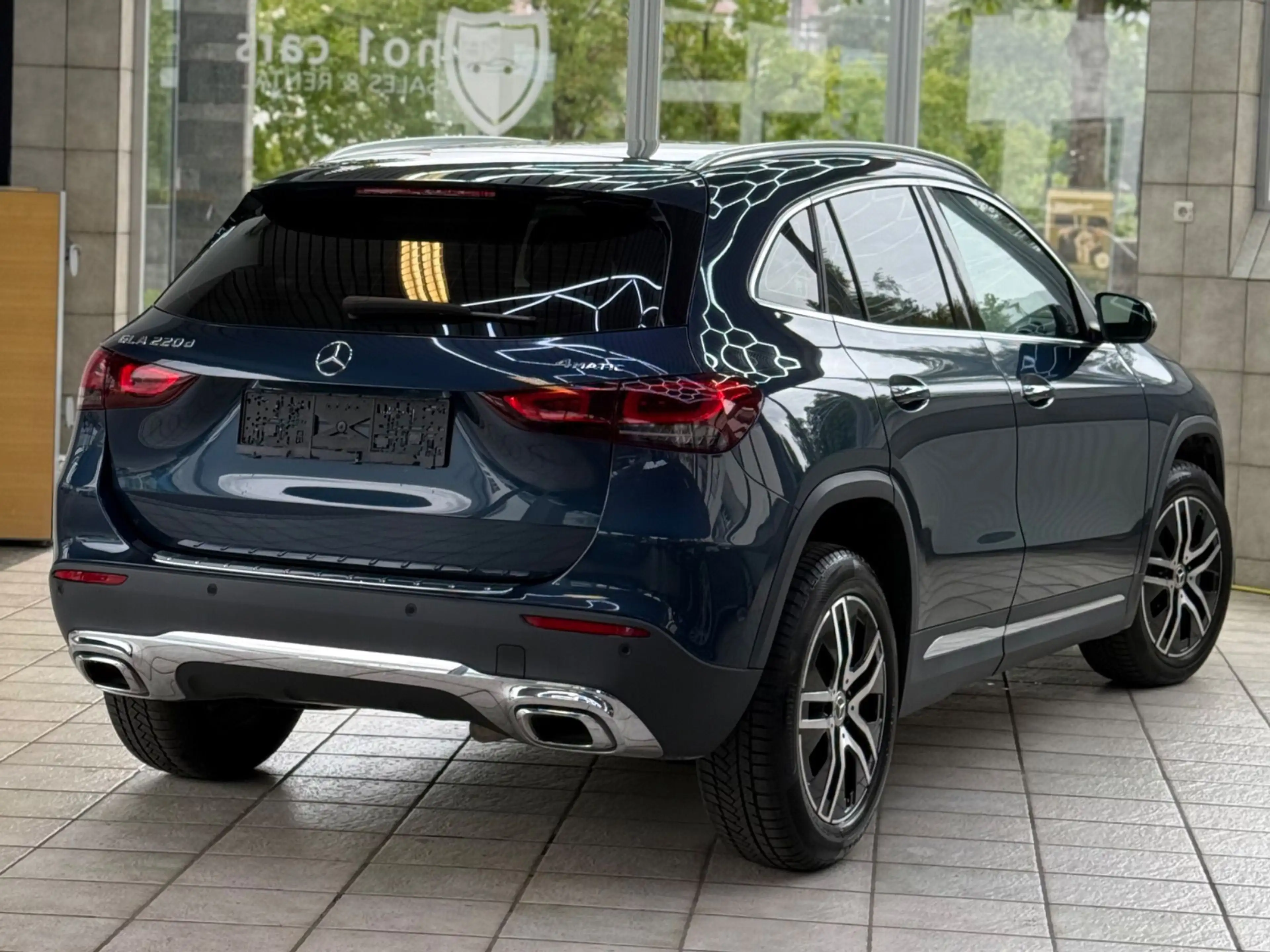 Mercedes-Benz GLA 220 d 4MATIC *AMBIENTE*SHZ*NEUWERTIG — photo 7