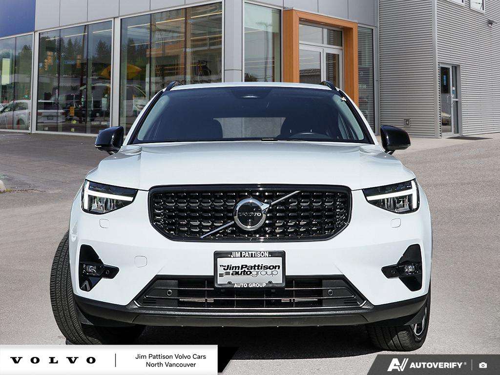 2026 Volvo XC40