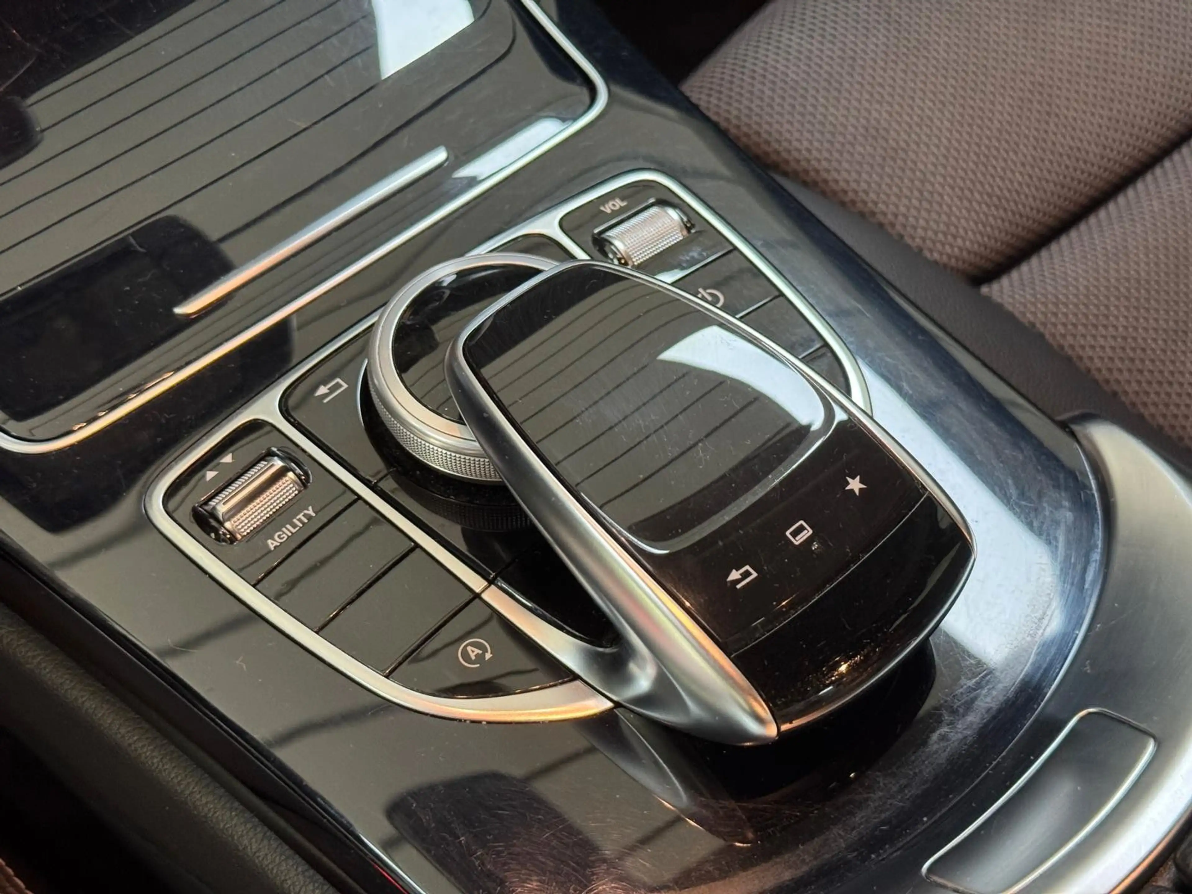 Mercedes-Benz C 180 CGI Avantgarde*Ambiente*Spurh.*Totwinkel* — photo 28