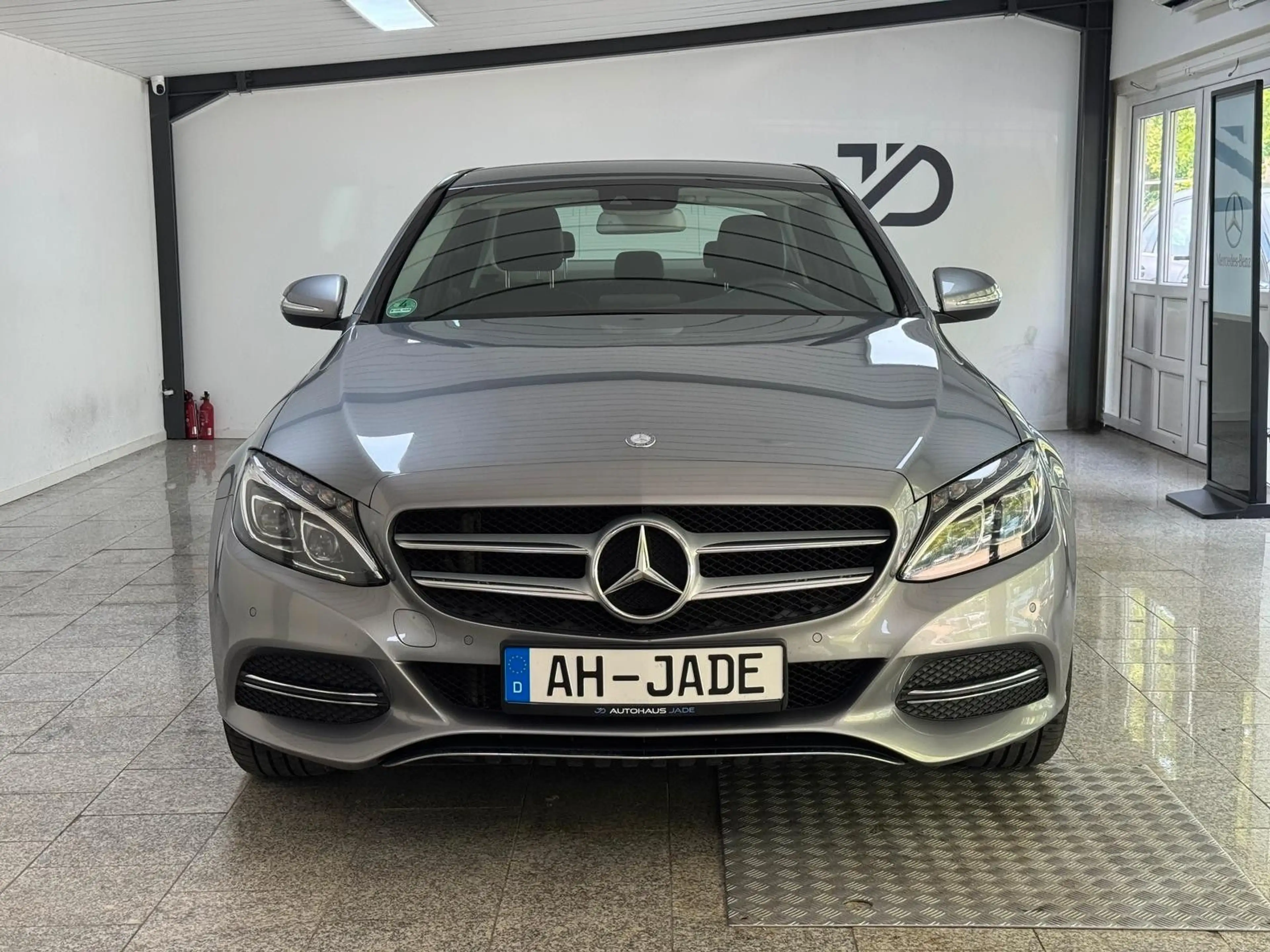Mercedes-Benz C 180 CGI Avantgarde*Ambiente*Spurh.*Totwinkel* — photo 3