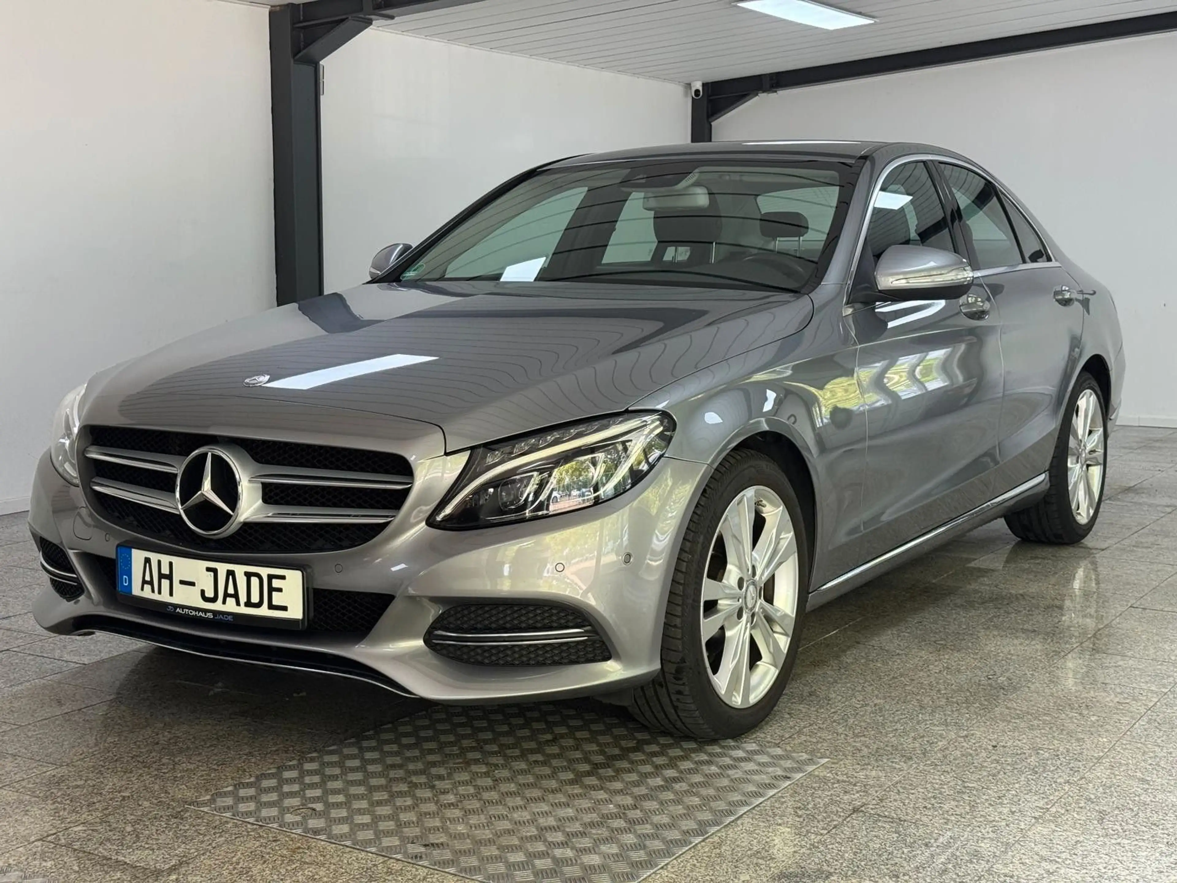 Mercedes-Benz C 180 CGI Avantgarde*Ambiente*Spurh.*Totwinkel* — photo 2