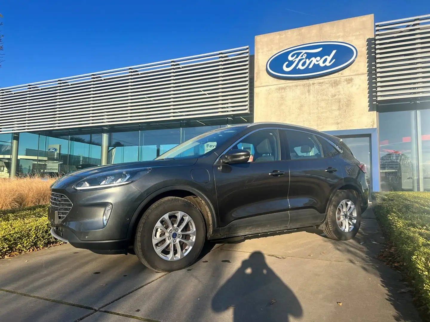 Ford Kuga Titanium 2.5i PHEV met 225 PK! Gris - 1