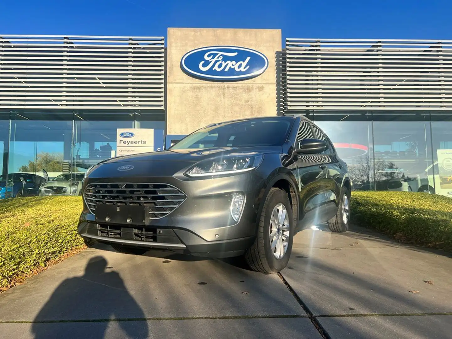 Ford Kuga Titanium 2.5i PHEV met 225 PK! Gris - 2
