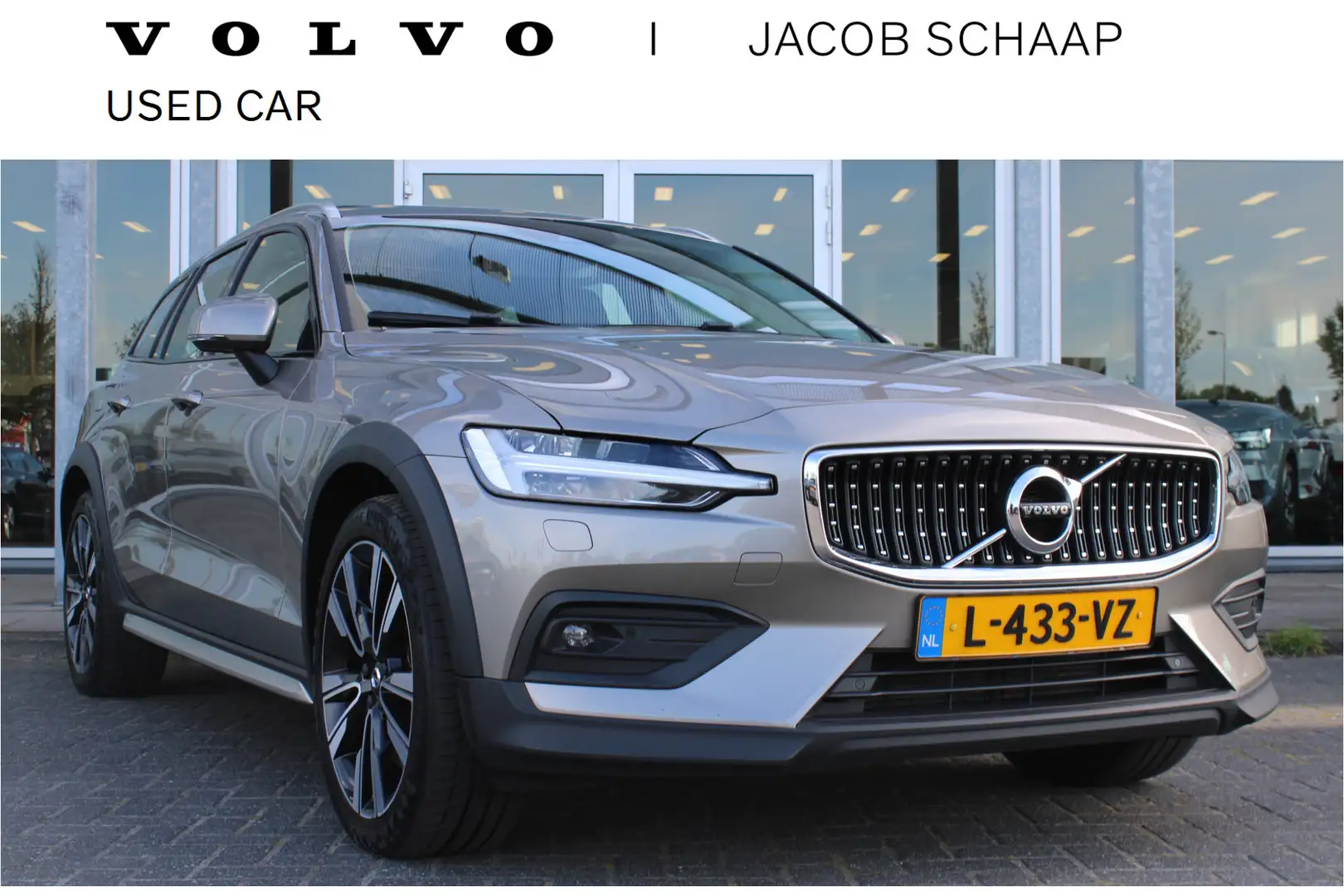 Volvo V60 Cross Country B5 Automaat AWD Pro | Massagestoelen | Head-Up | S Gris - 1