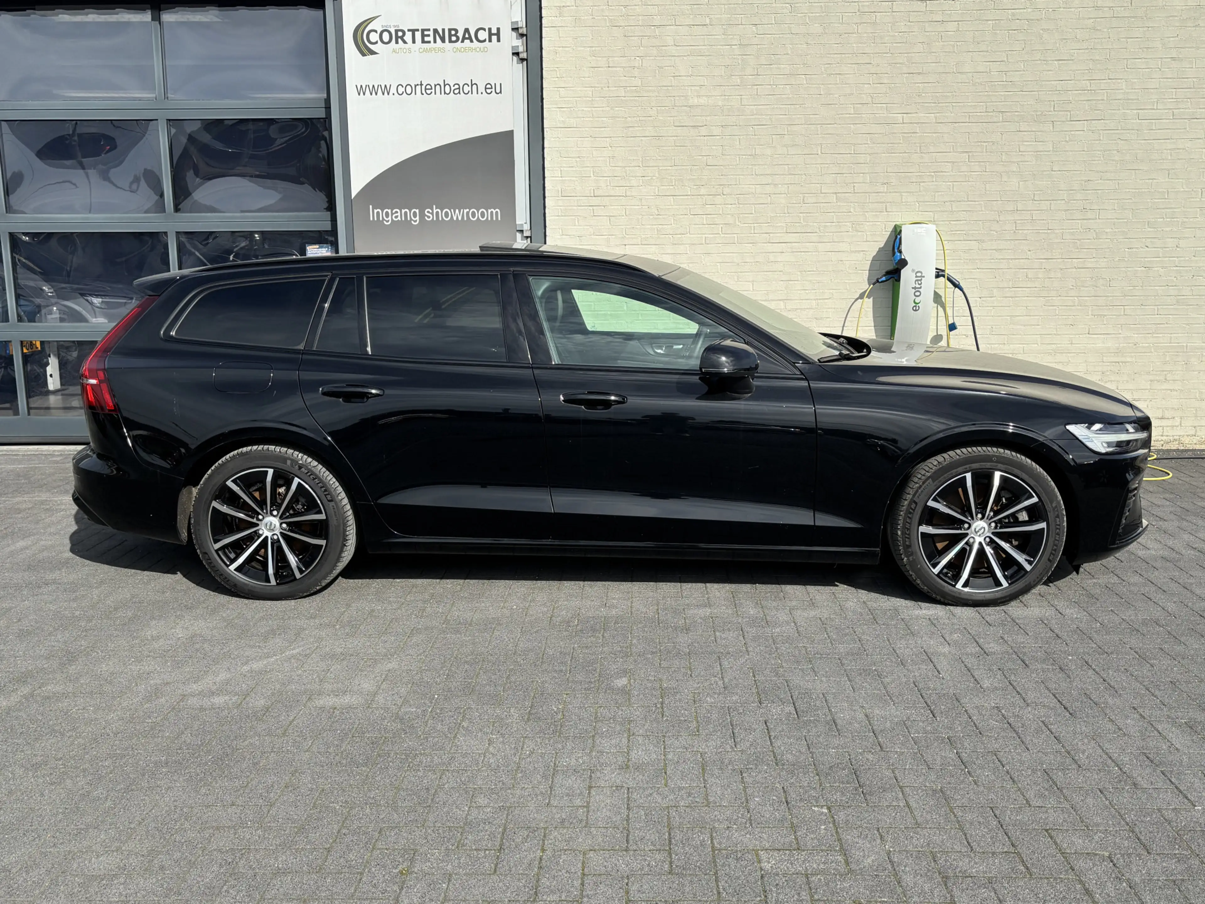 Volvo V60 2.0 T8 Plug-in hybrid AWD Ultimate Dark | Zwenkbar — photo 5