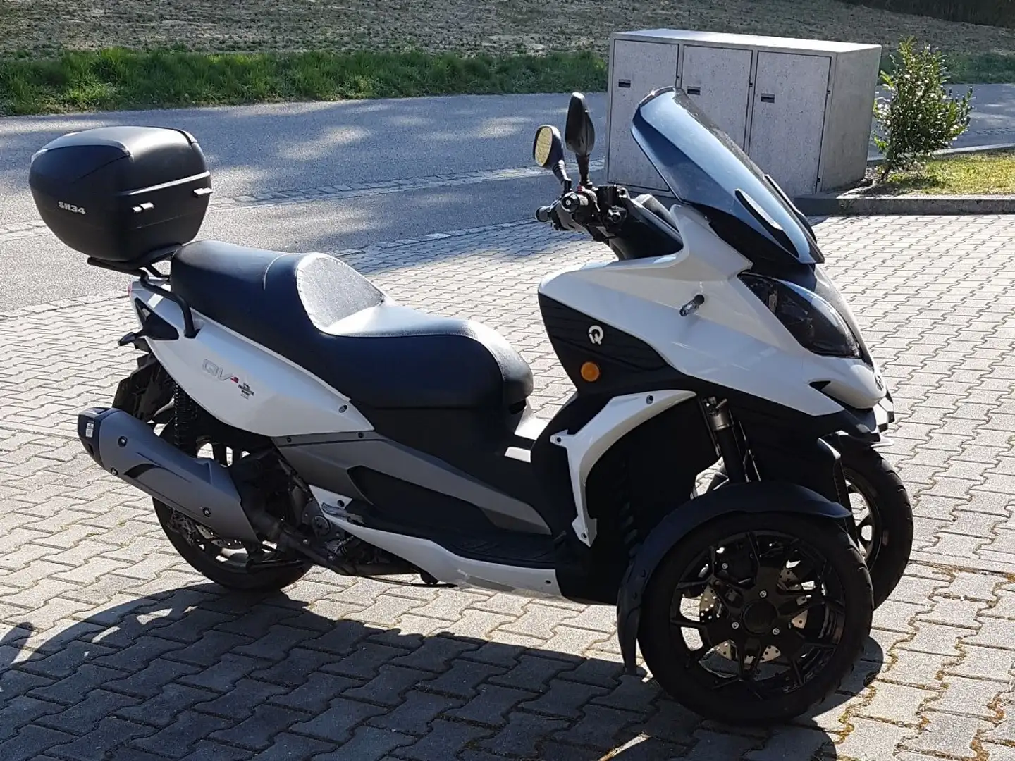 Quadro QV3 Weiß - 1