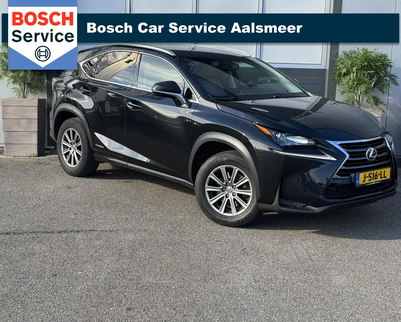 Lexus NX 300h AWD President Line /NAVI/CAMERA/AIRCO/GARANTIE/ Noir - 1