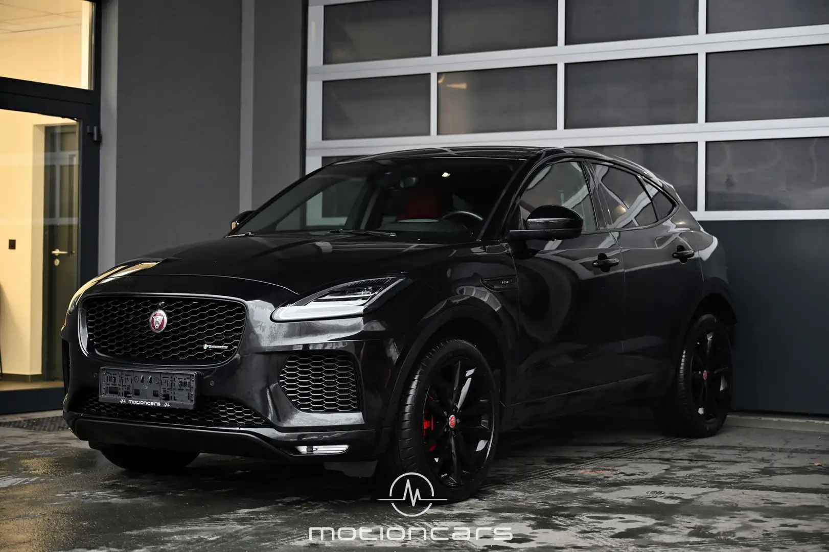 Jaguar E-Pace E-PACE P300 R-Dynamics Negro - 1
