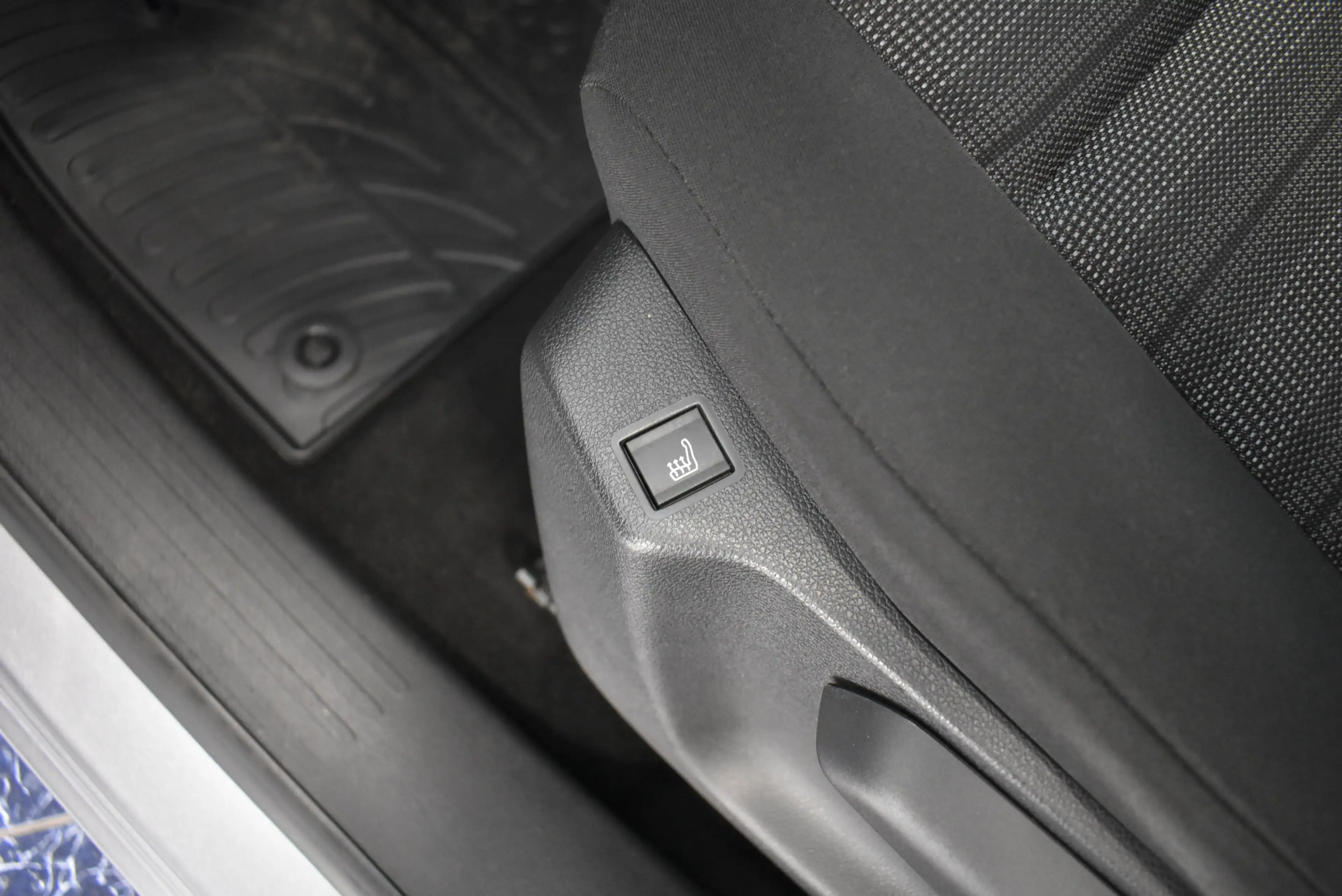 Opel Combo Life Edit L2 7-Sitze Grip Cont. Navi Temp — photo 14