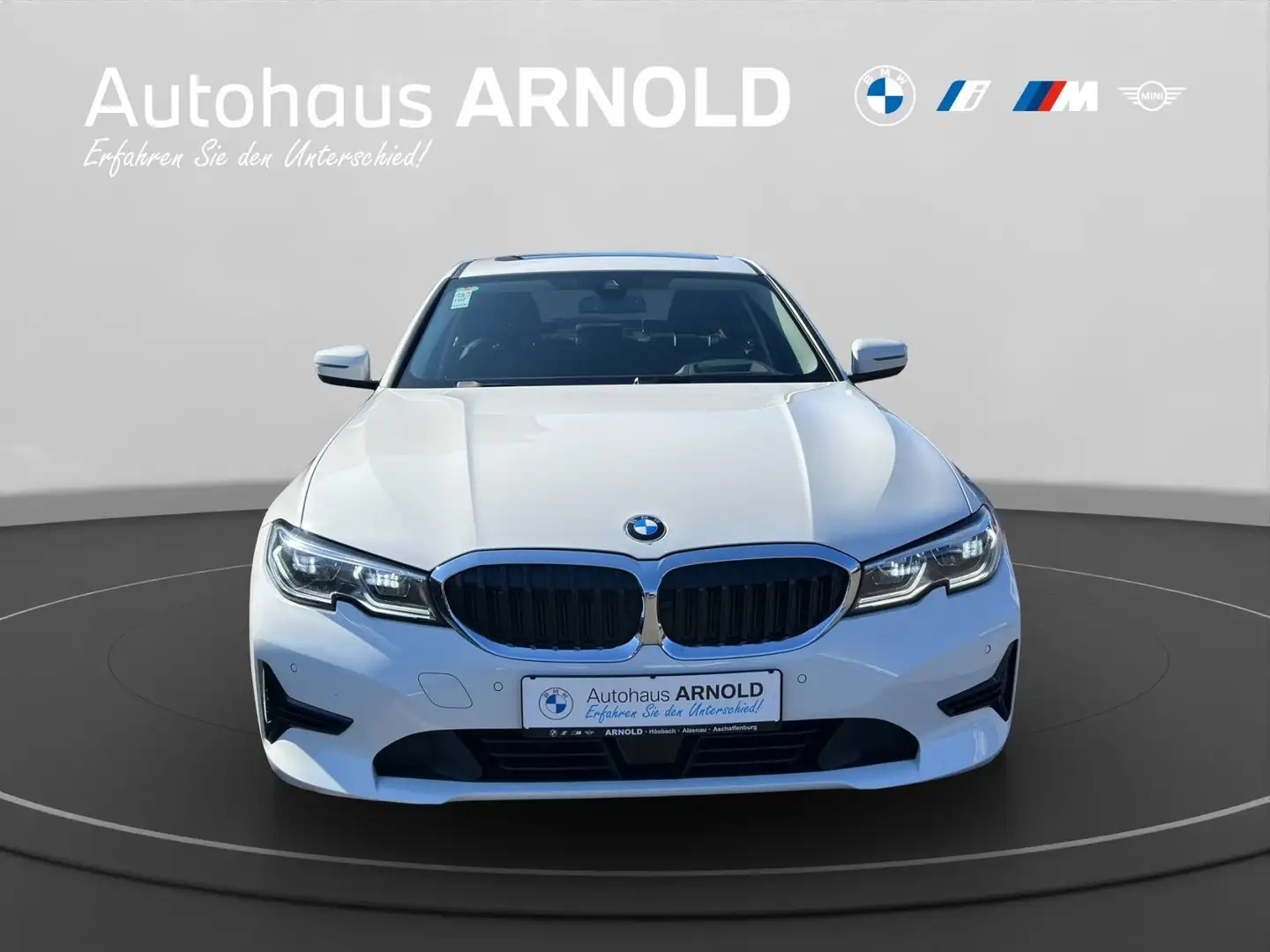 BMW 320 i xDrive Limo. Head-Up ACC AHK GSD Standhzg. Lenkr Weiß - 2