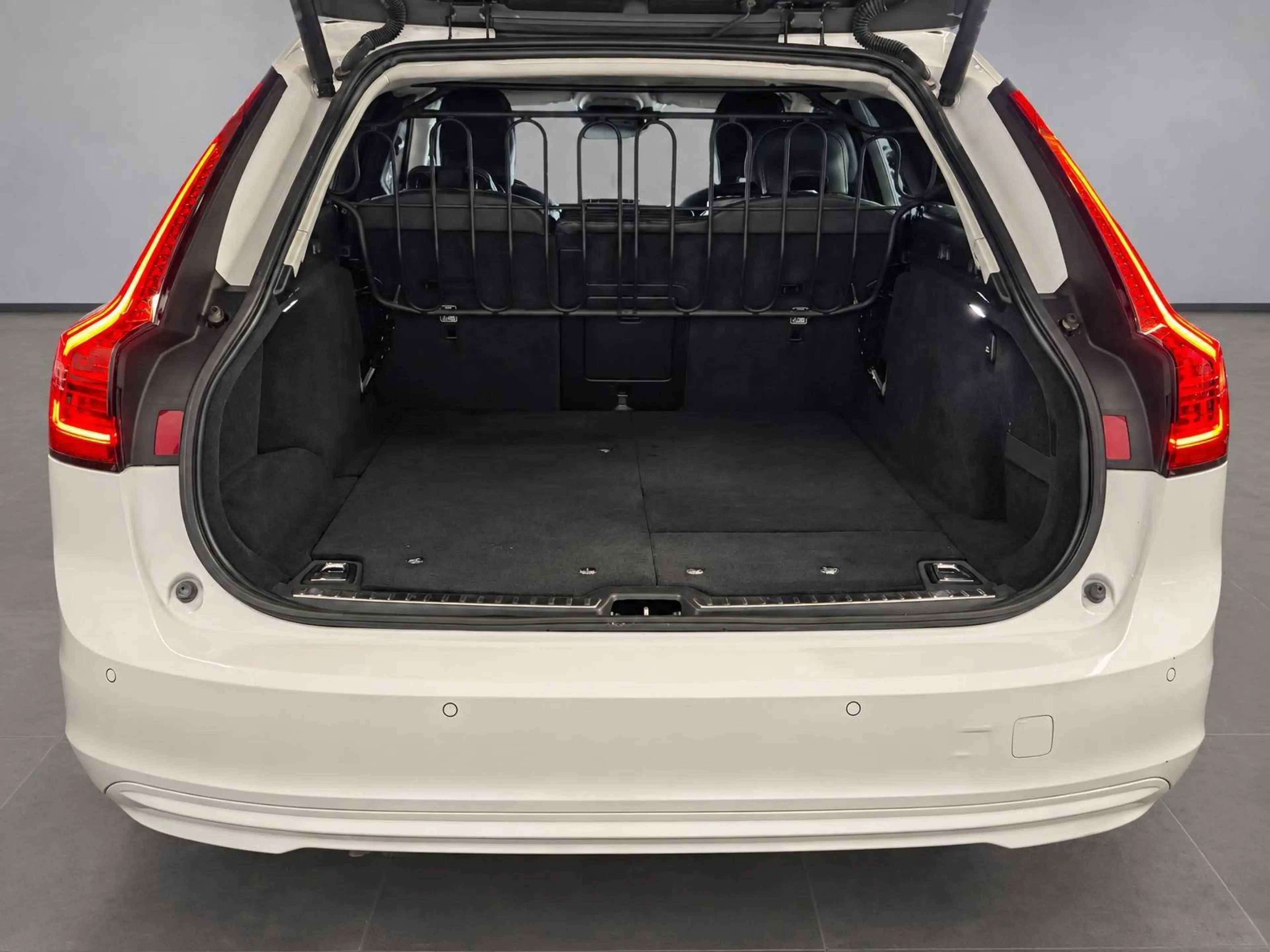 Volvo V90 V90*NAVI*DAB*Sitzheizung V+H* — photo 9