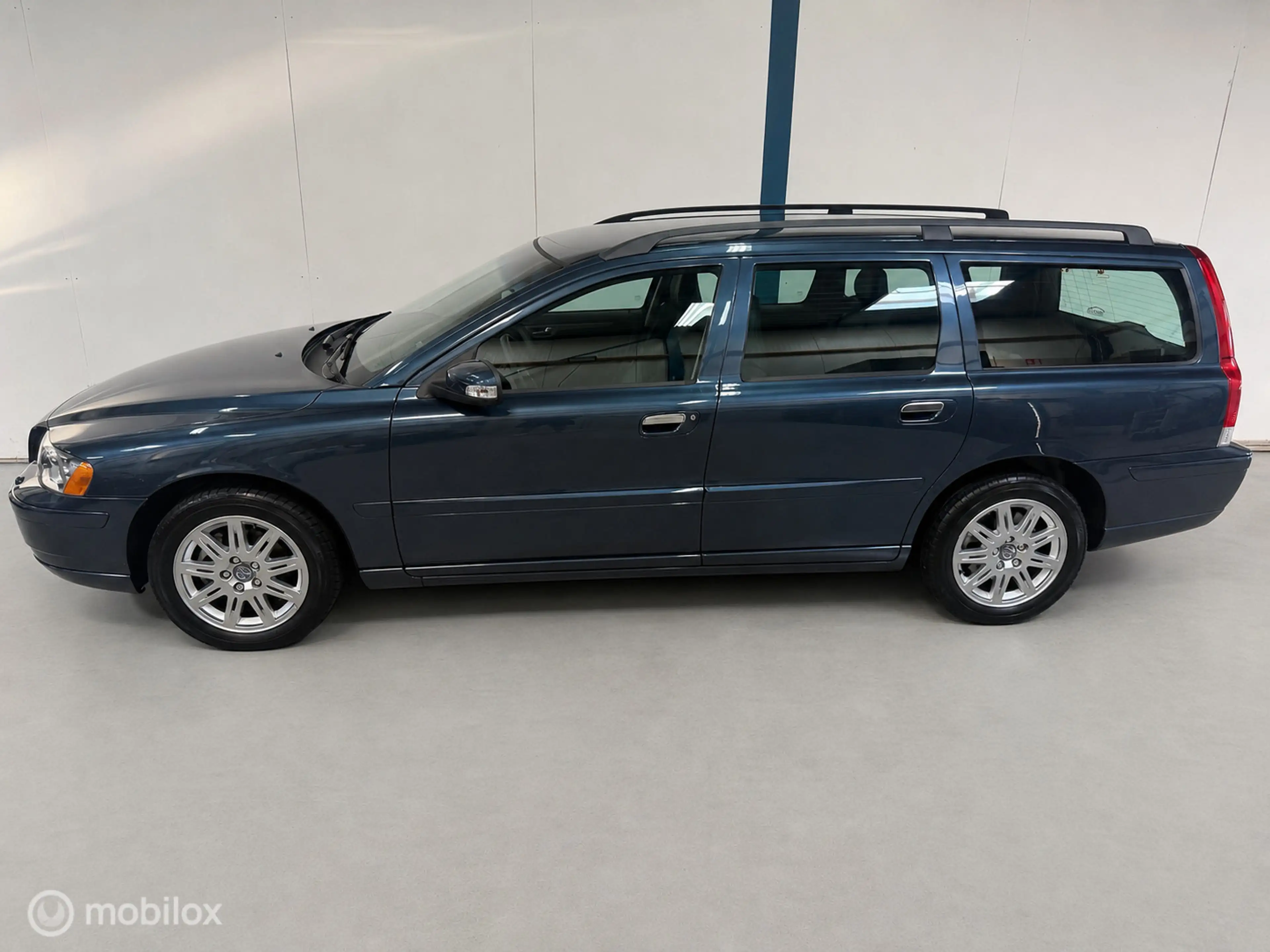 Volvo V70 2.4 Edition Classic UNIEK 14.852KM / 1E EIGENAAR — photo 7